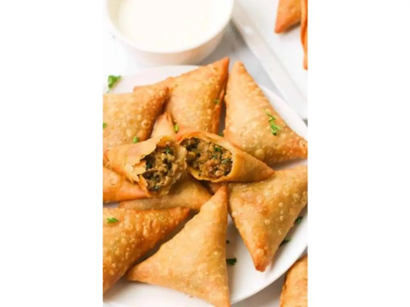 سمبوسه لحم