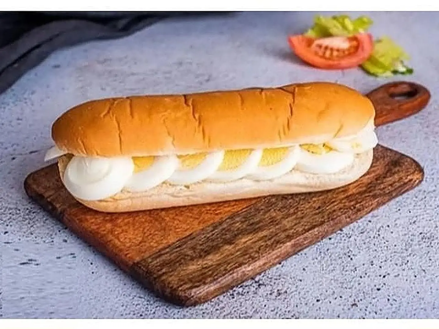 بيض مسلوق جبن