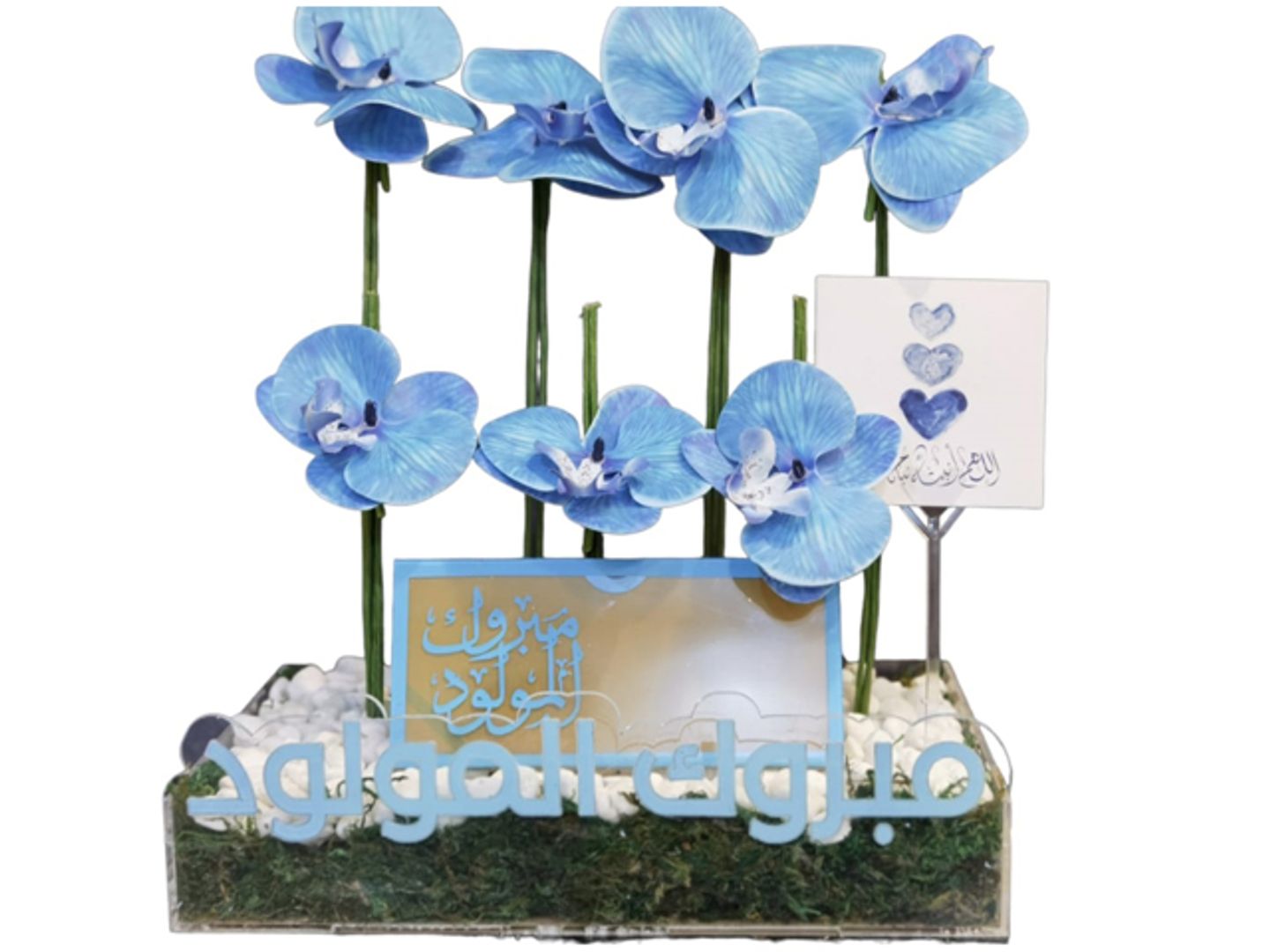 Arrangement Born With Luxurious Artificial Roses