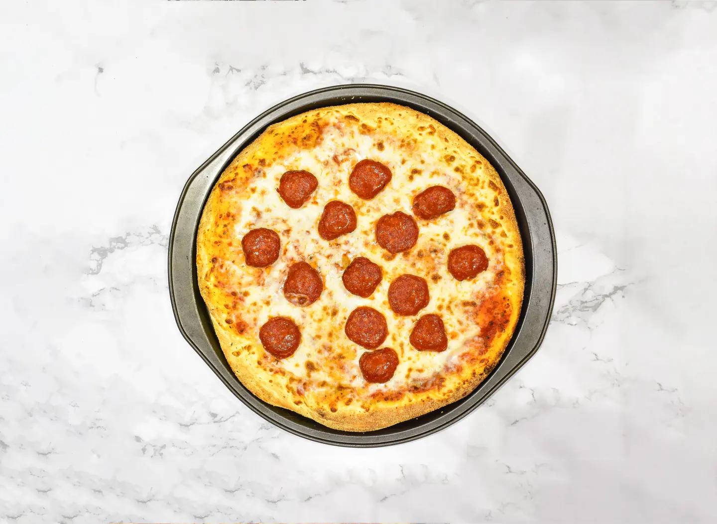 بيتزا بيبروني