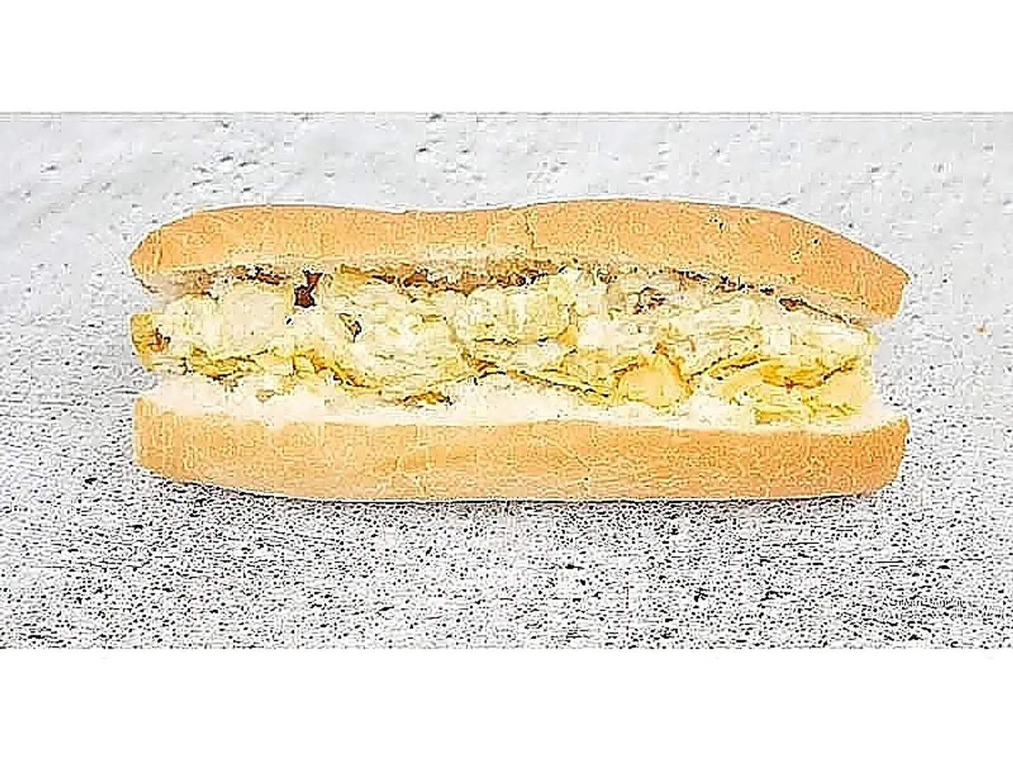 ساندوتش بيض بالجبن سائل