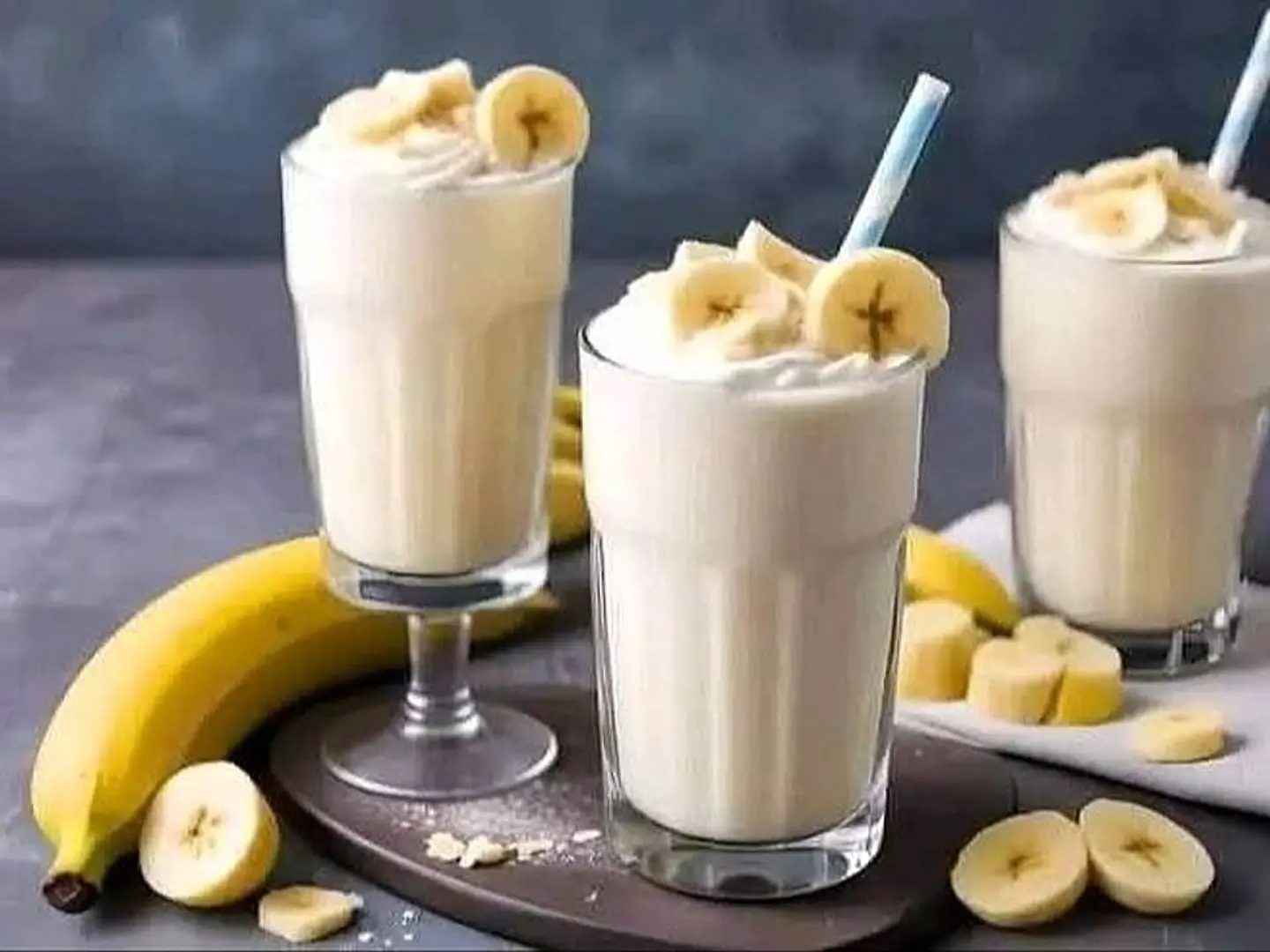 موز بالحليب