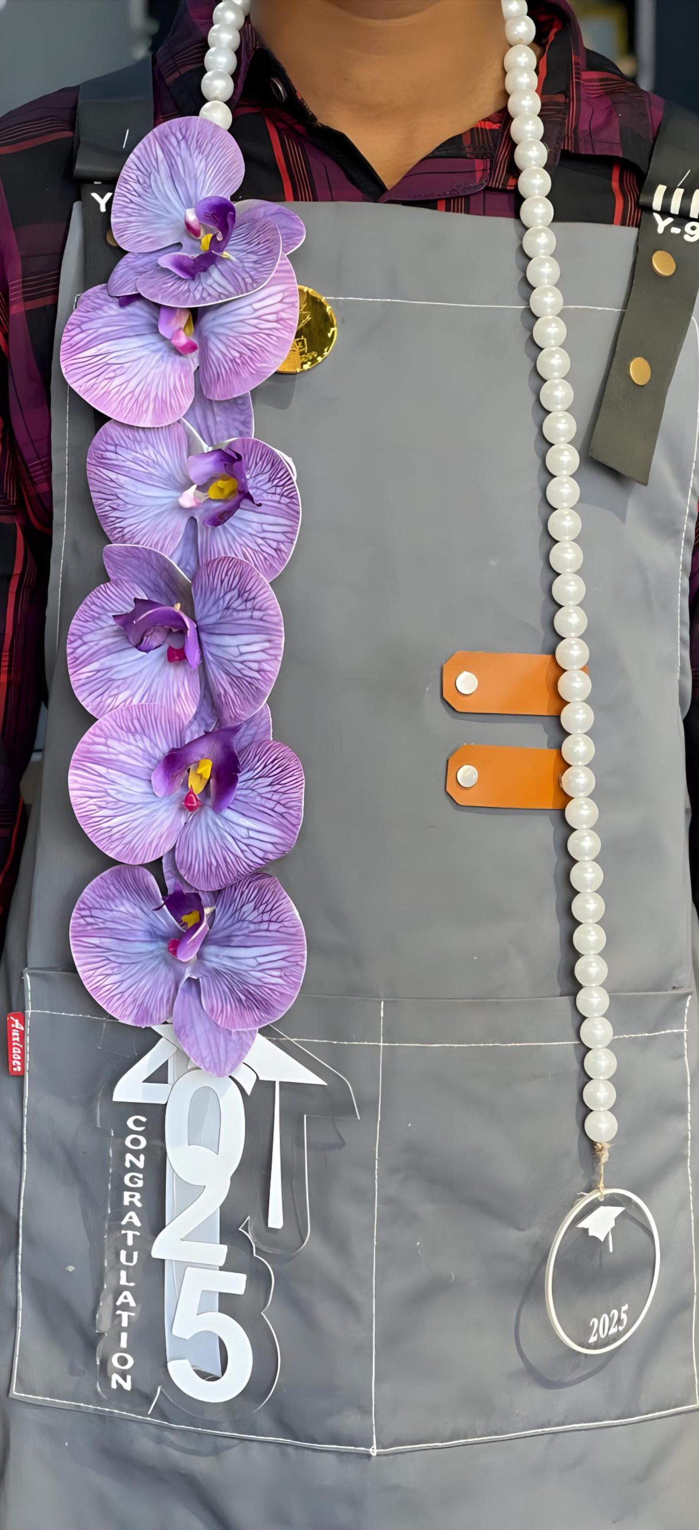 Pearl Graduation Rose Necklace