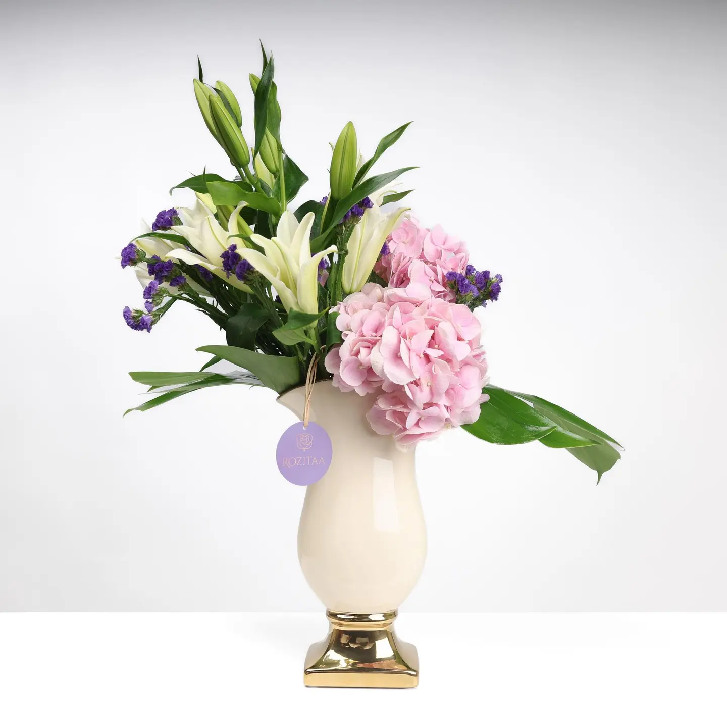 فازة ورد الجمال النادر - زهور مميزة