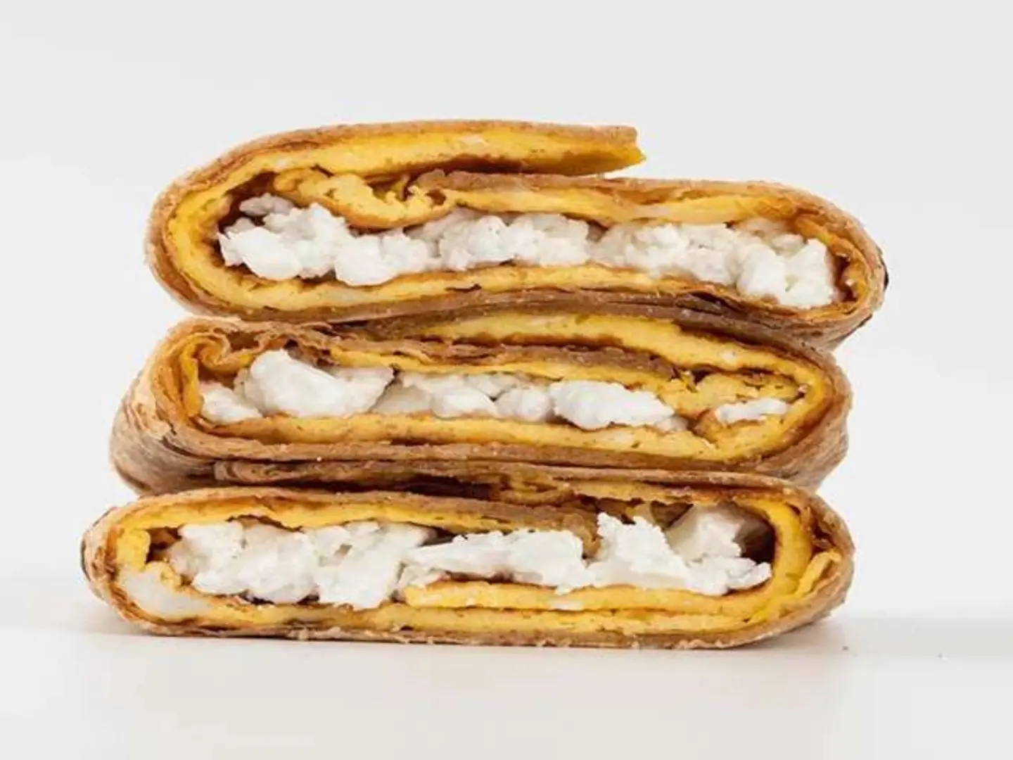 بيض بالجبنة