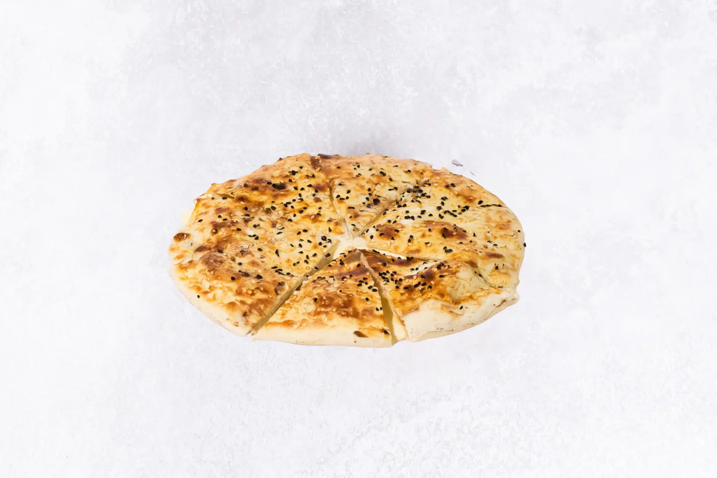 بيتزا جبن سائل