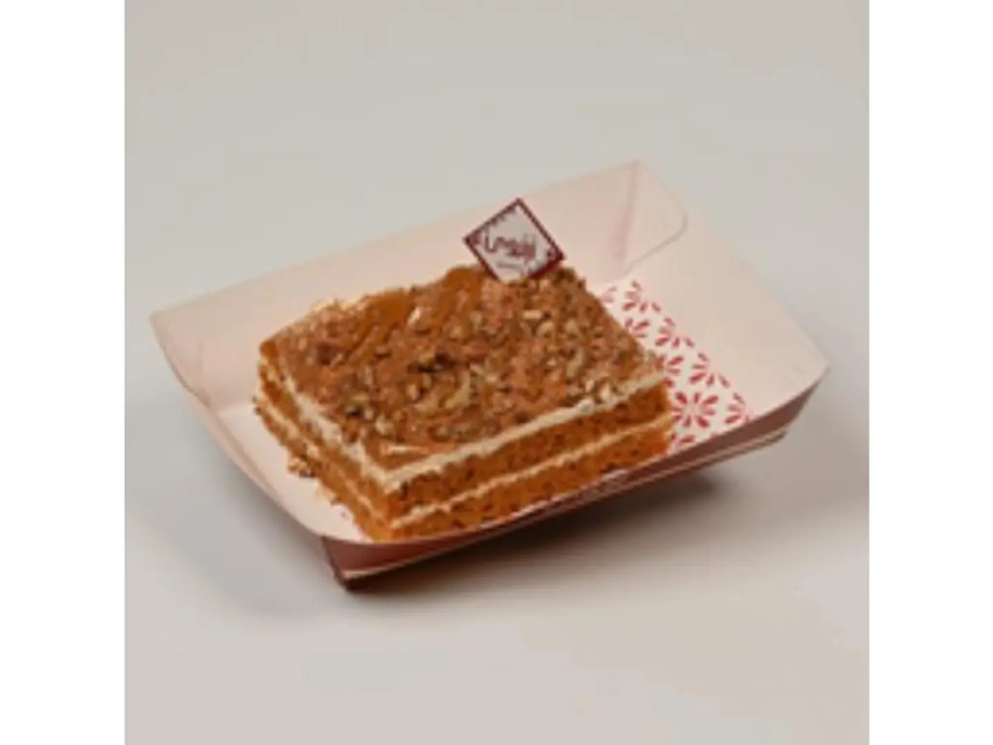 Pecan Cake With Cinnamon