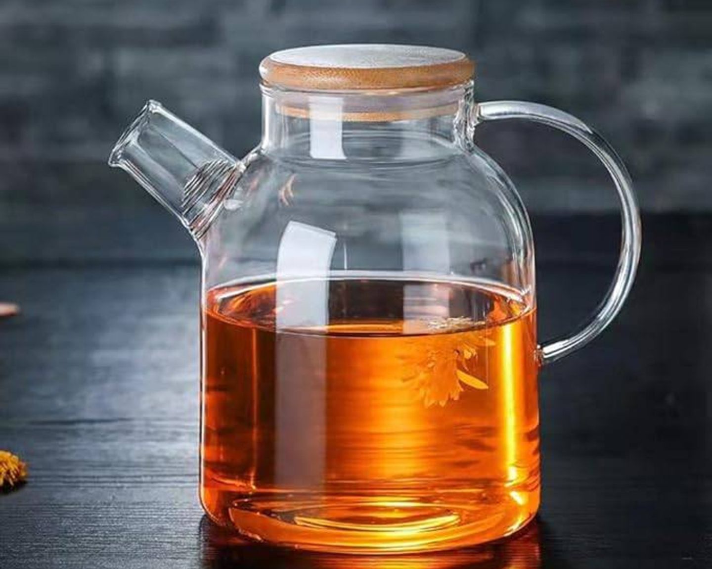 ترمس شاي أحمر