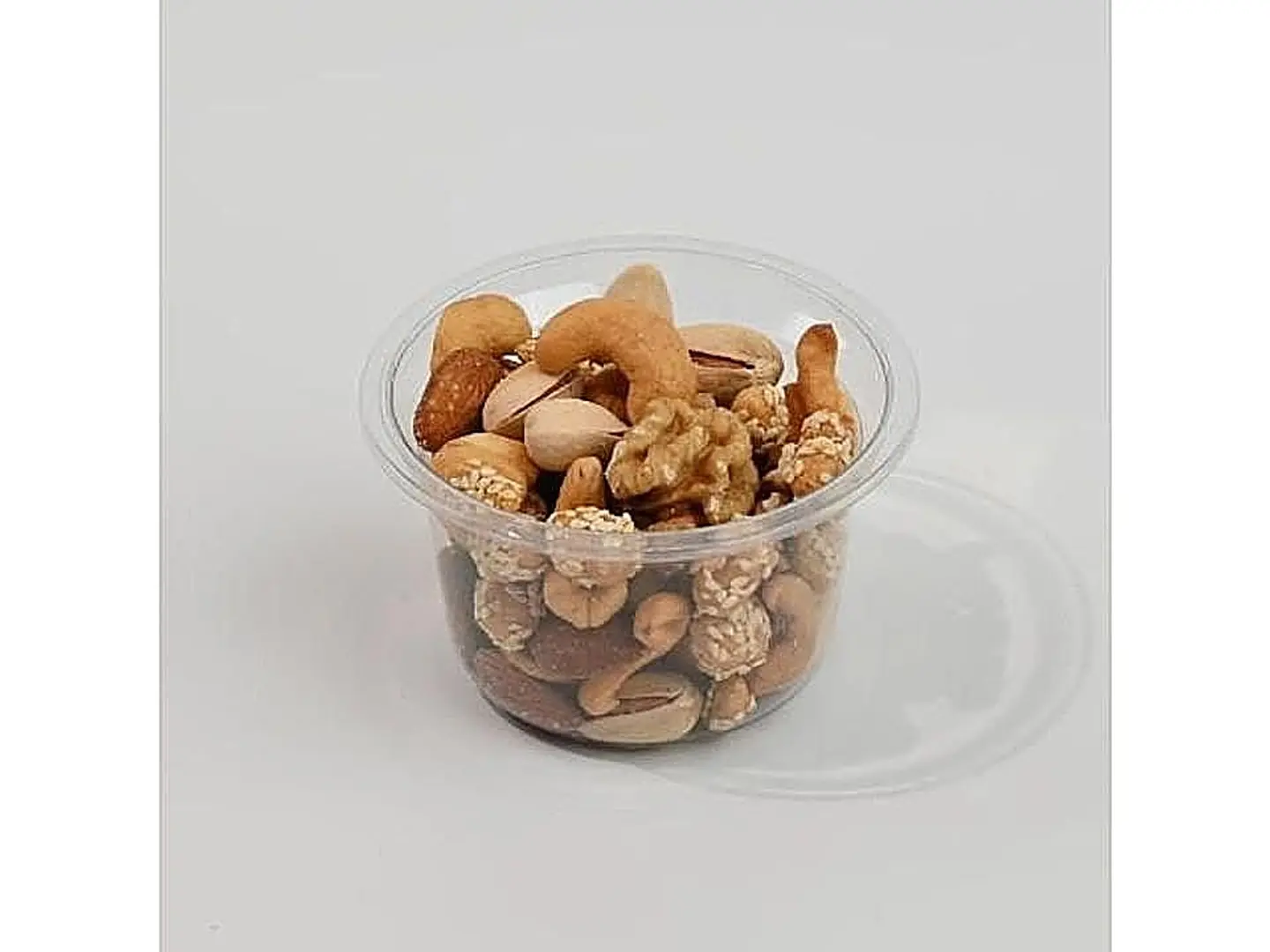 مكسرات مشكلة