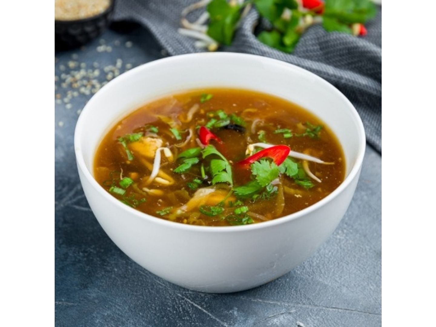 شوربه حارة وحامضة