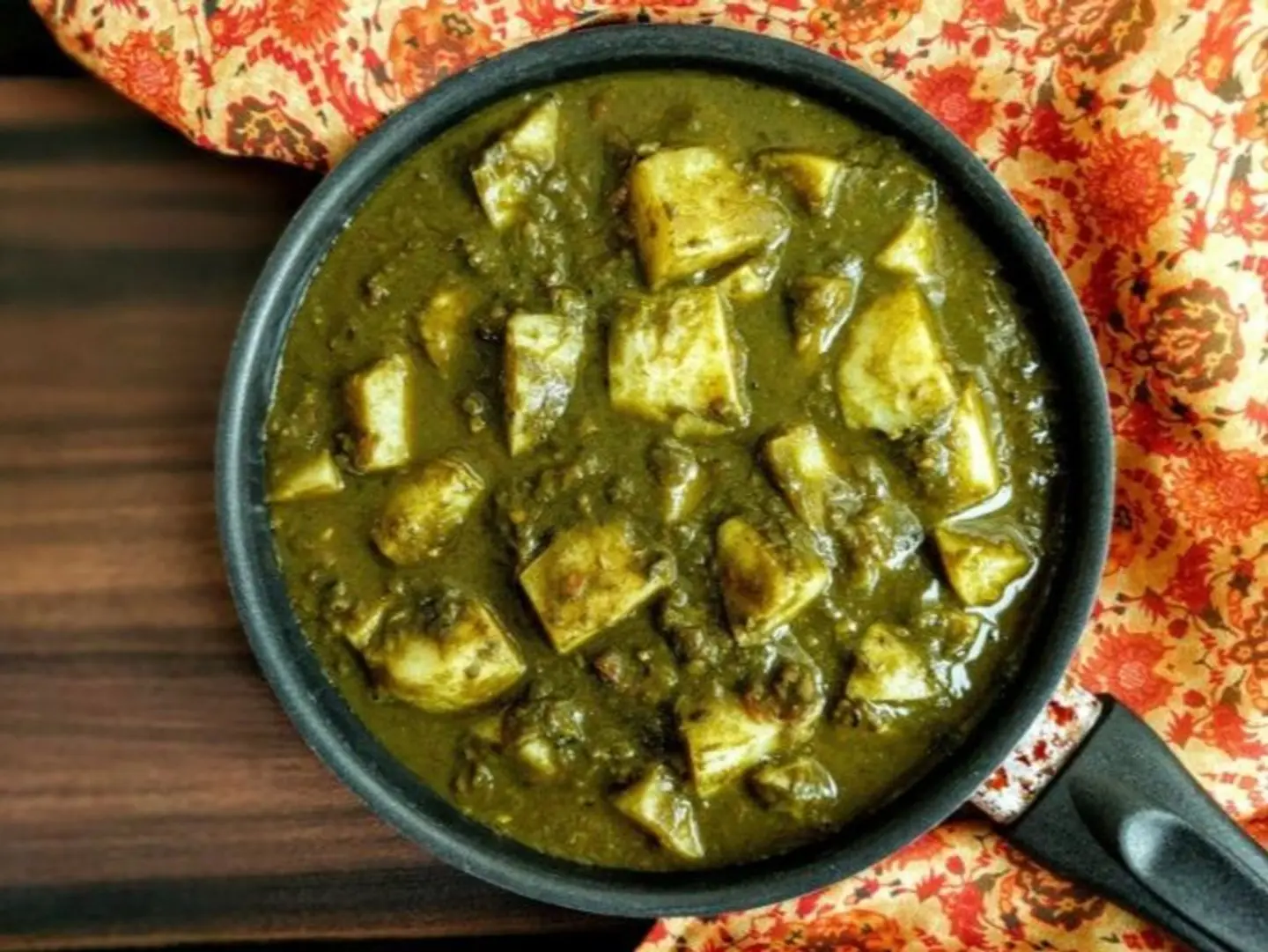 Alu Palak (Potato & Spinach)
