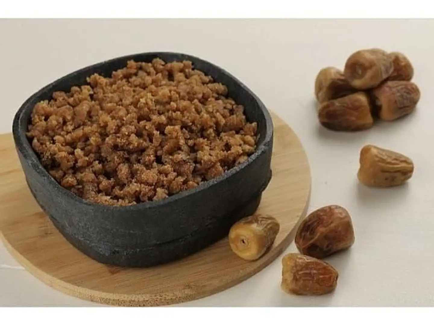 معصوب بالتمر