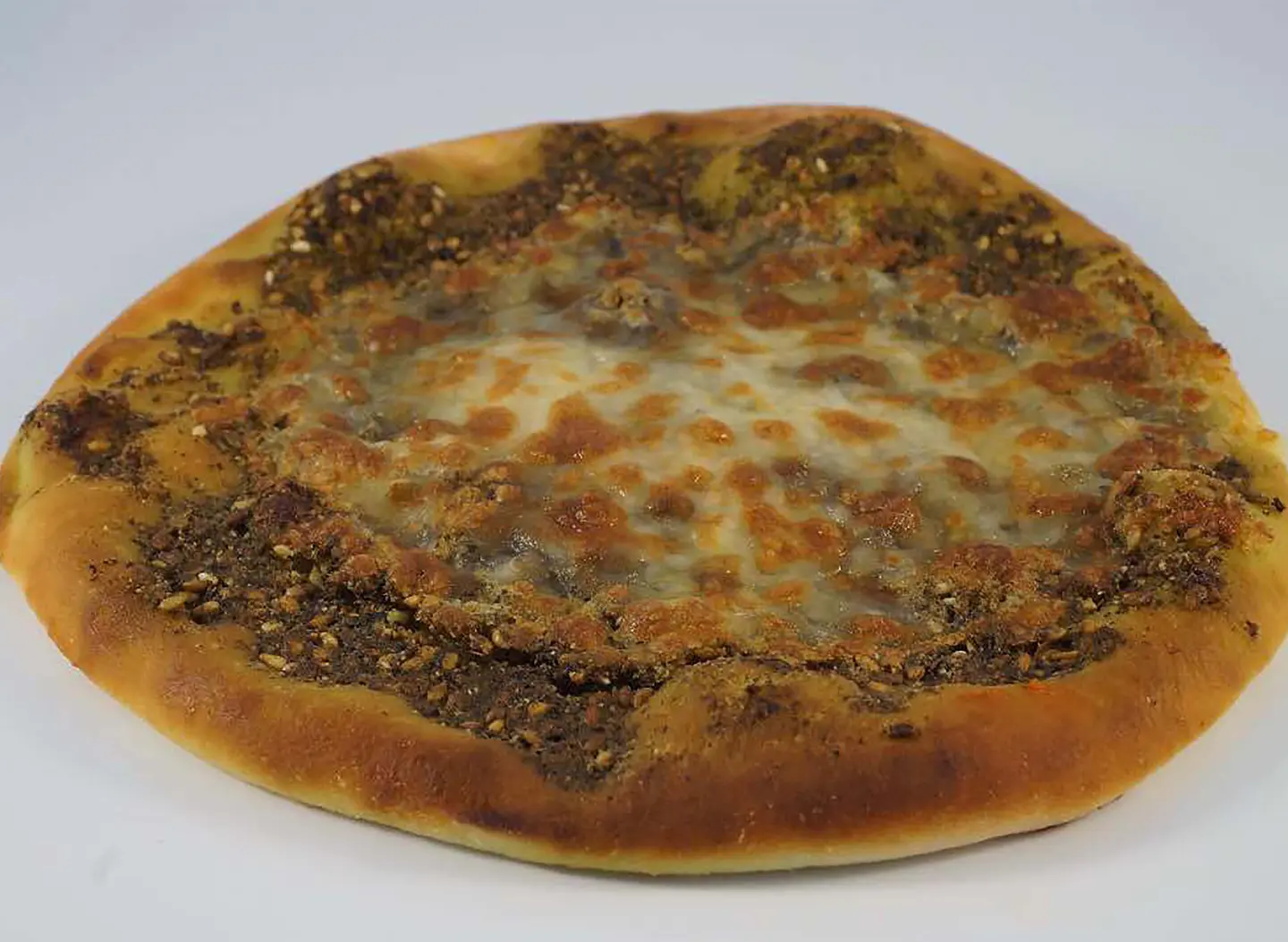 جبن مع الزعتر