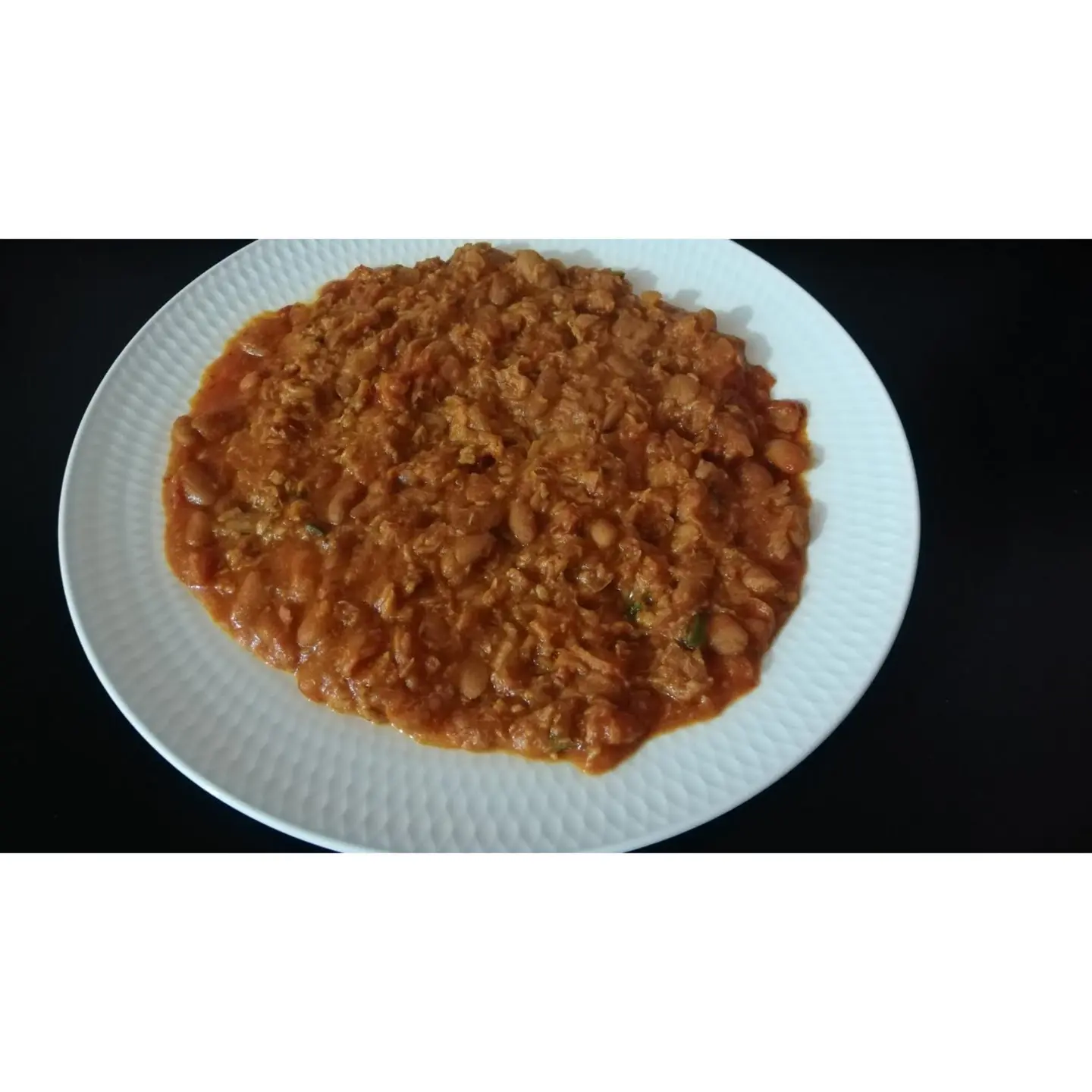 فاصوليا مع التونه