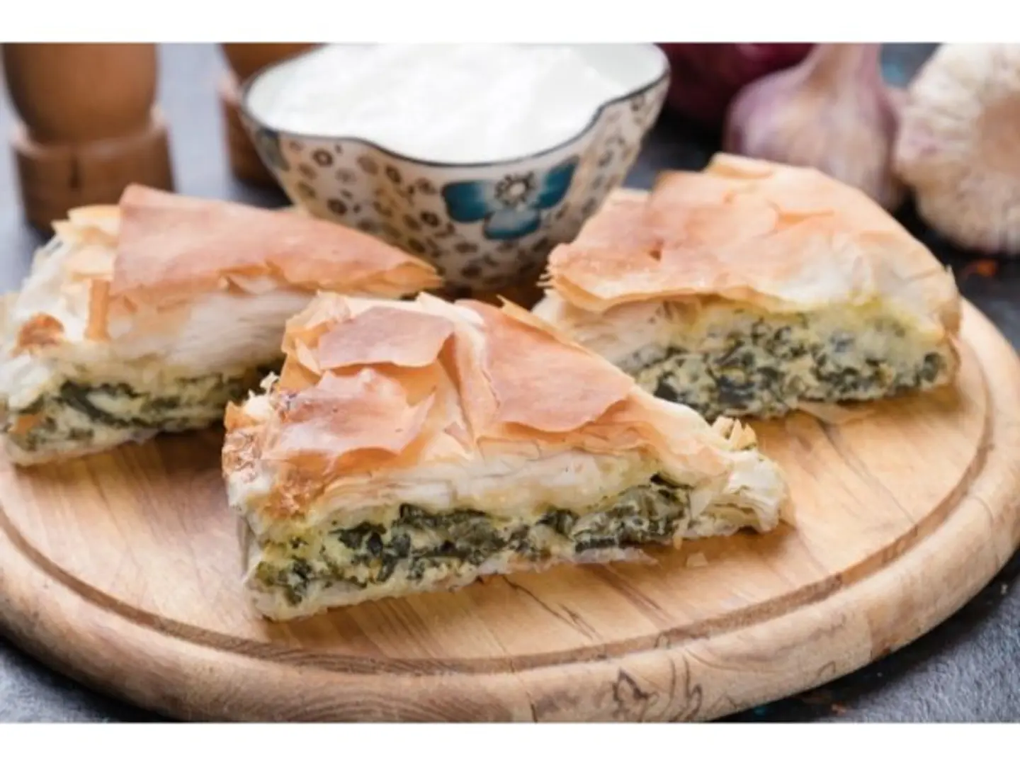 فطيرة جبن مع سبانخ