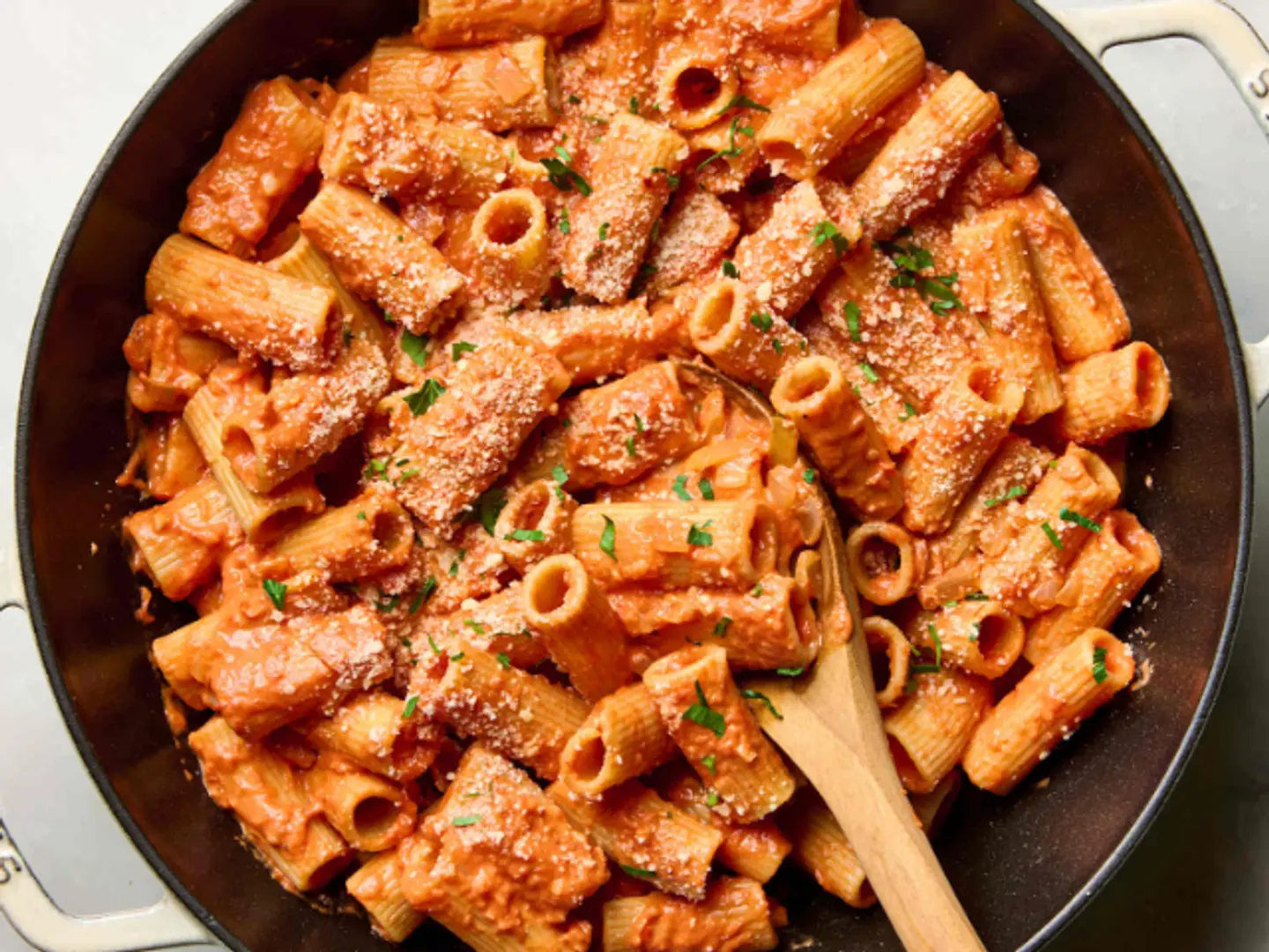 ريغاتوني ترافل