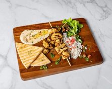 طبق طاووق بصوص البيستو