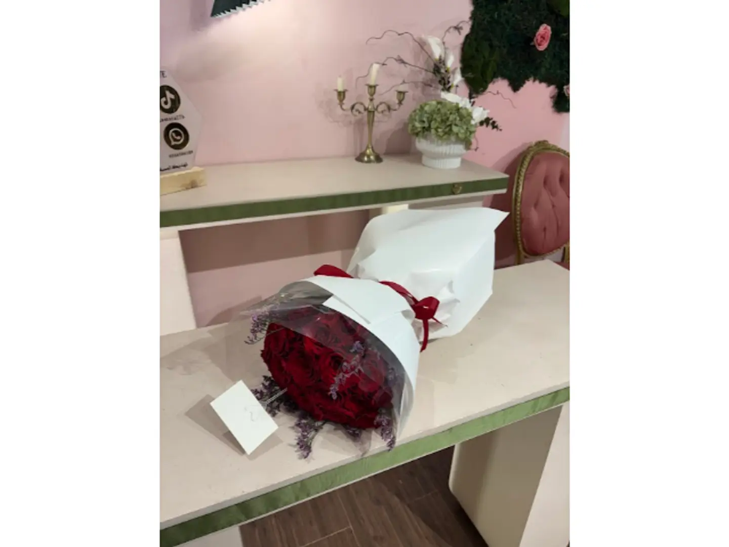 باقة حمراء روز