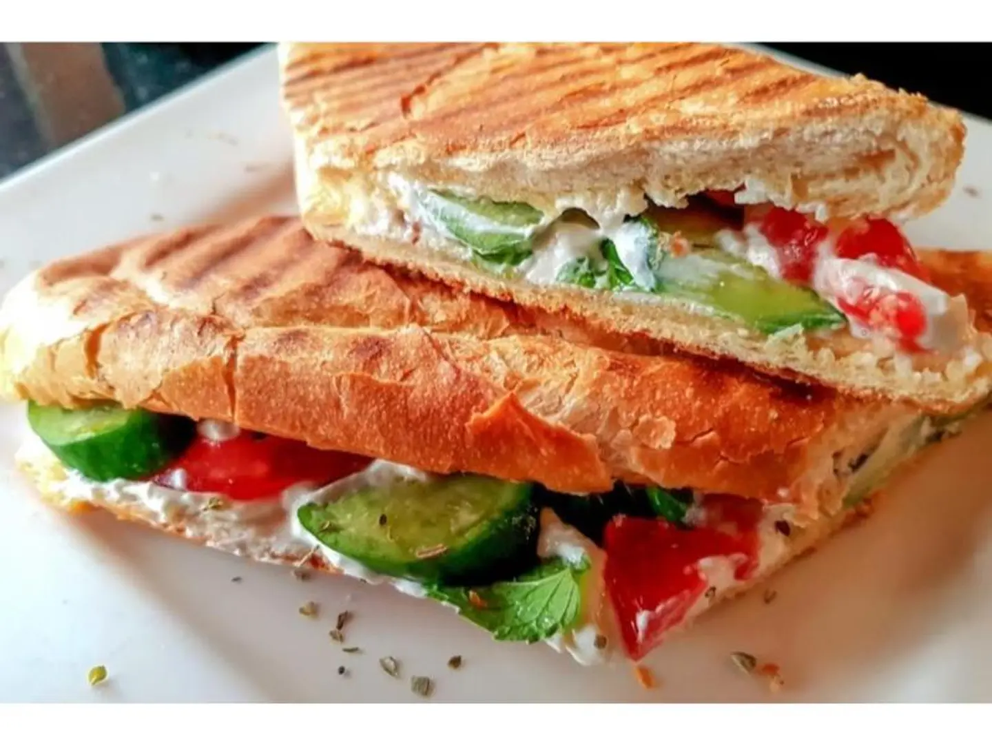 لبنة بالخيار