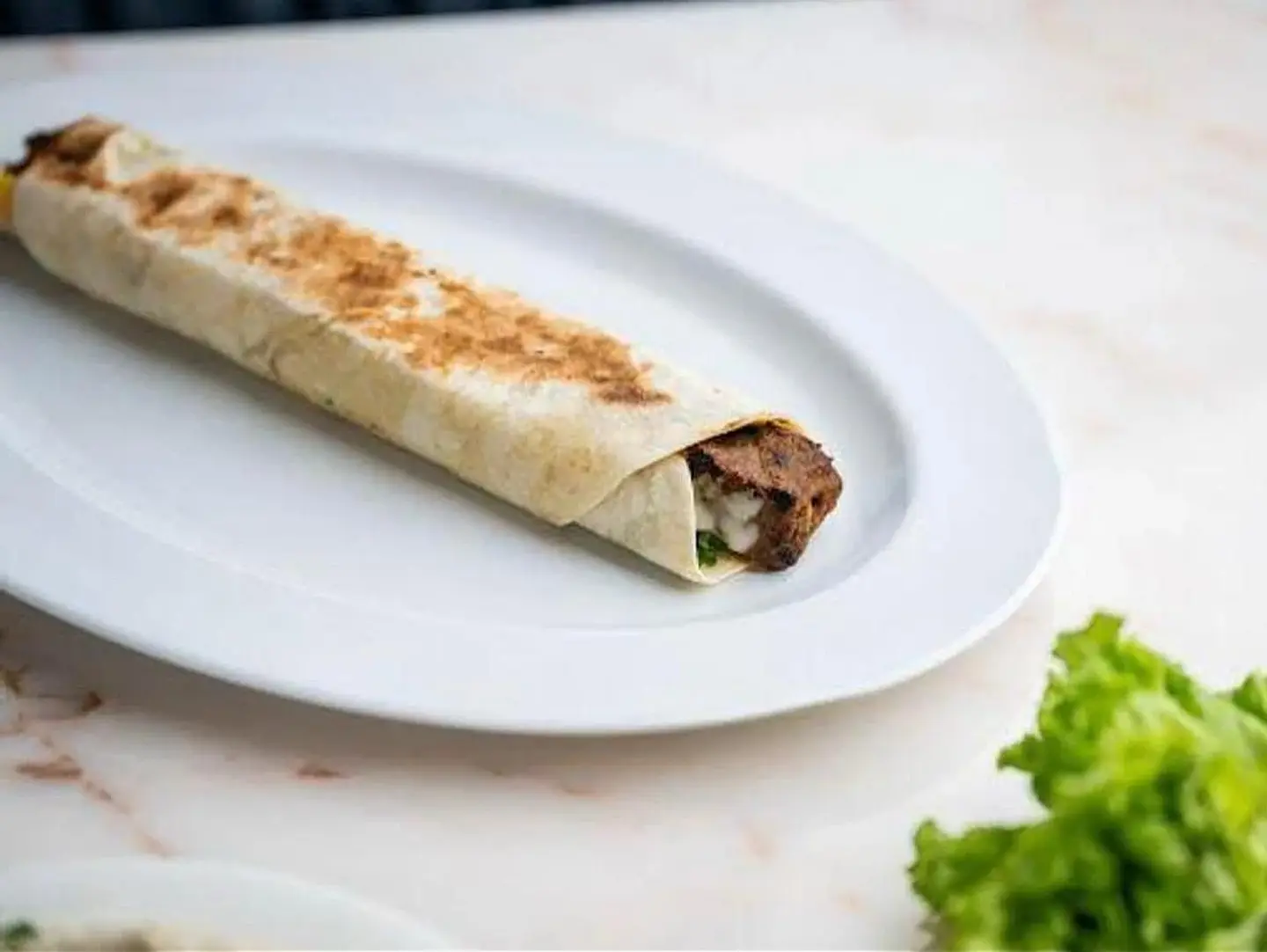 ساندويتش اوصال لحم