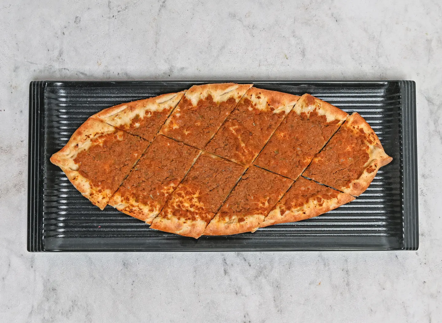 لحم بالعجين