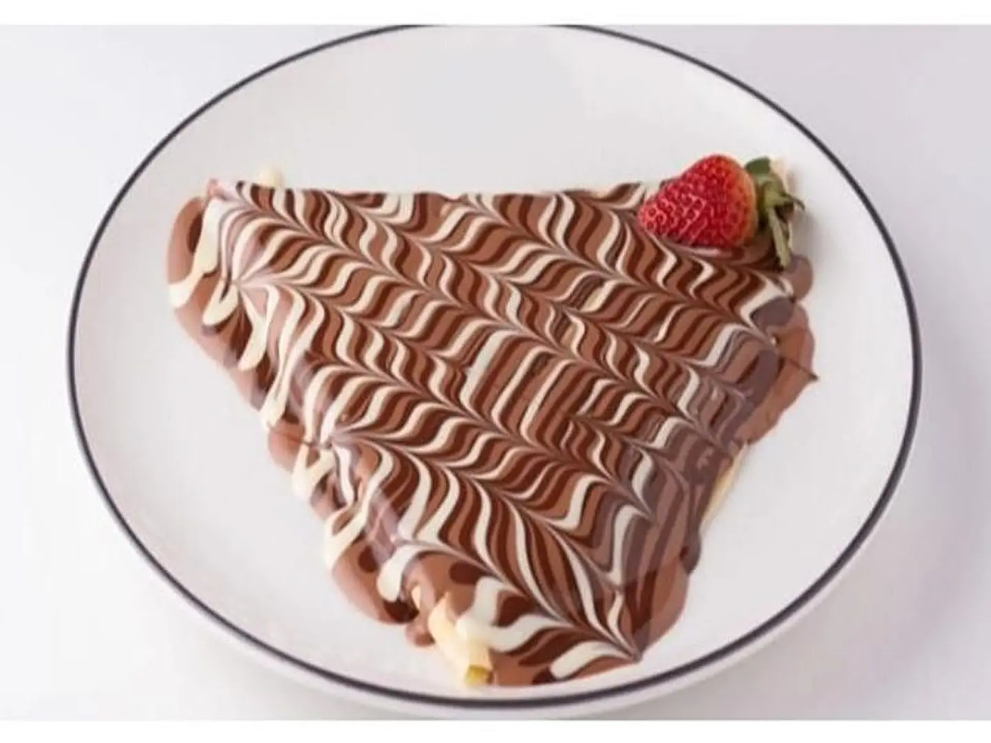 Chocolate Crepe With Fruits