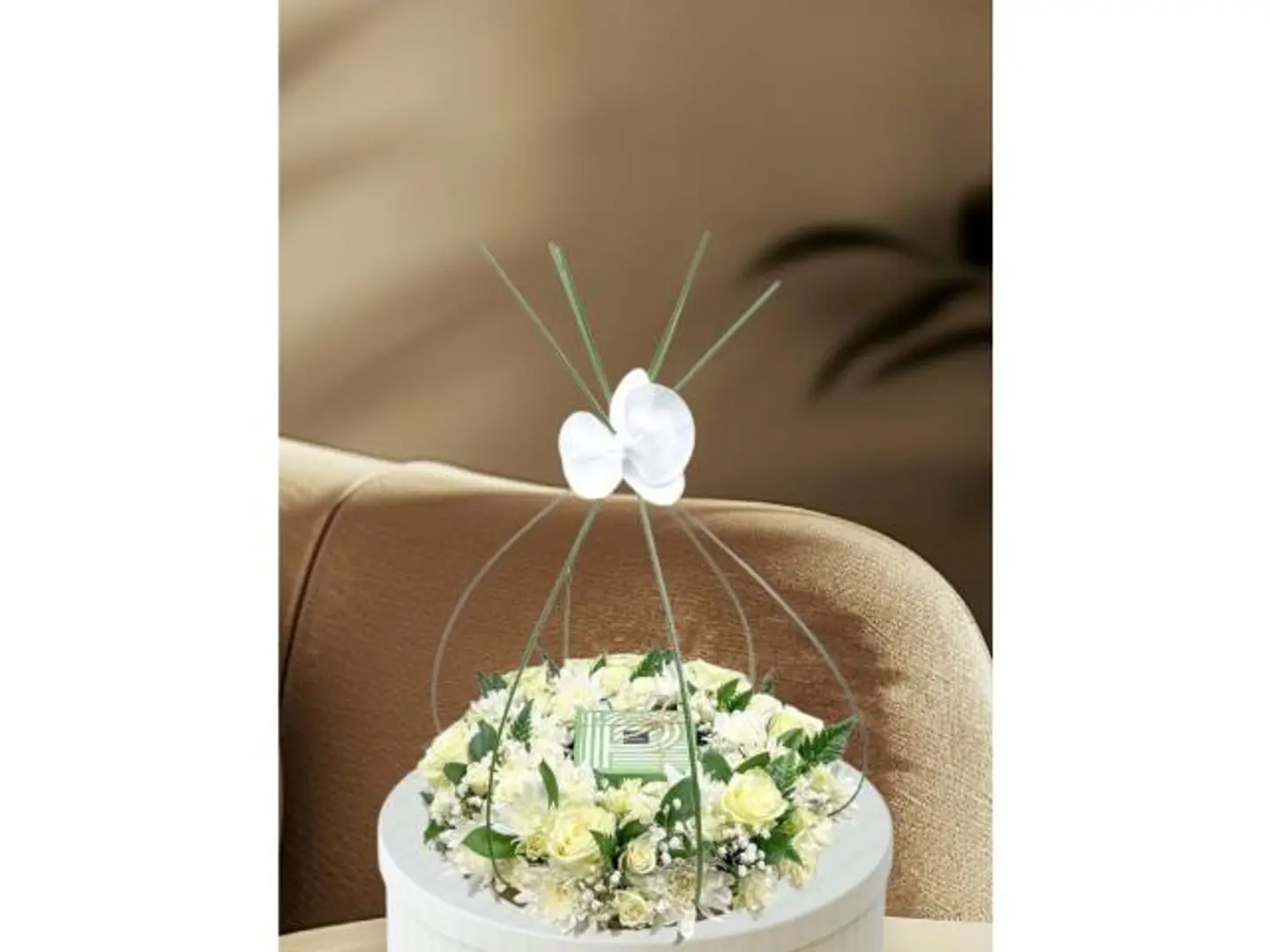 تنسيق حلا مع ورد طبيعي تنسيق لطيف ولمسه من الفخامه