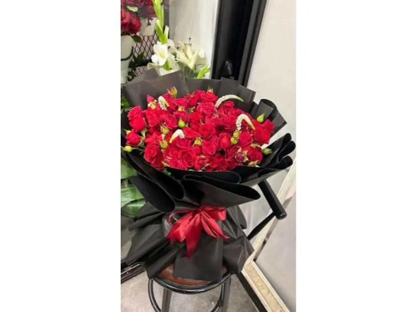 بوكيه ورد بيبي احمر روز 20غصن