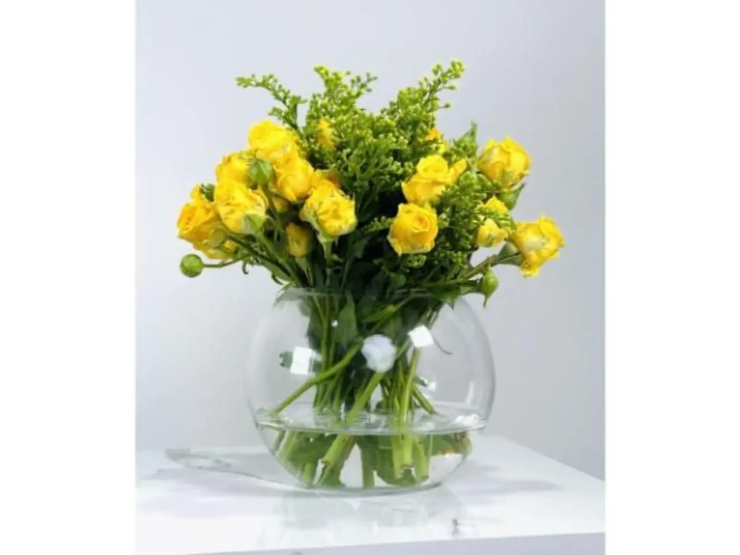 Baby Rose And Solidago Tender Vase