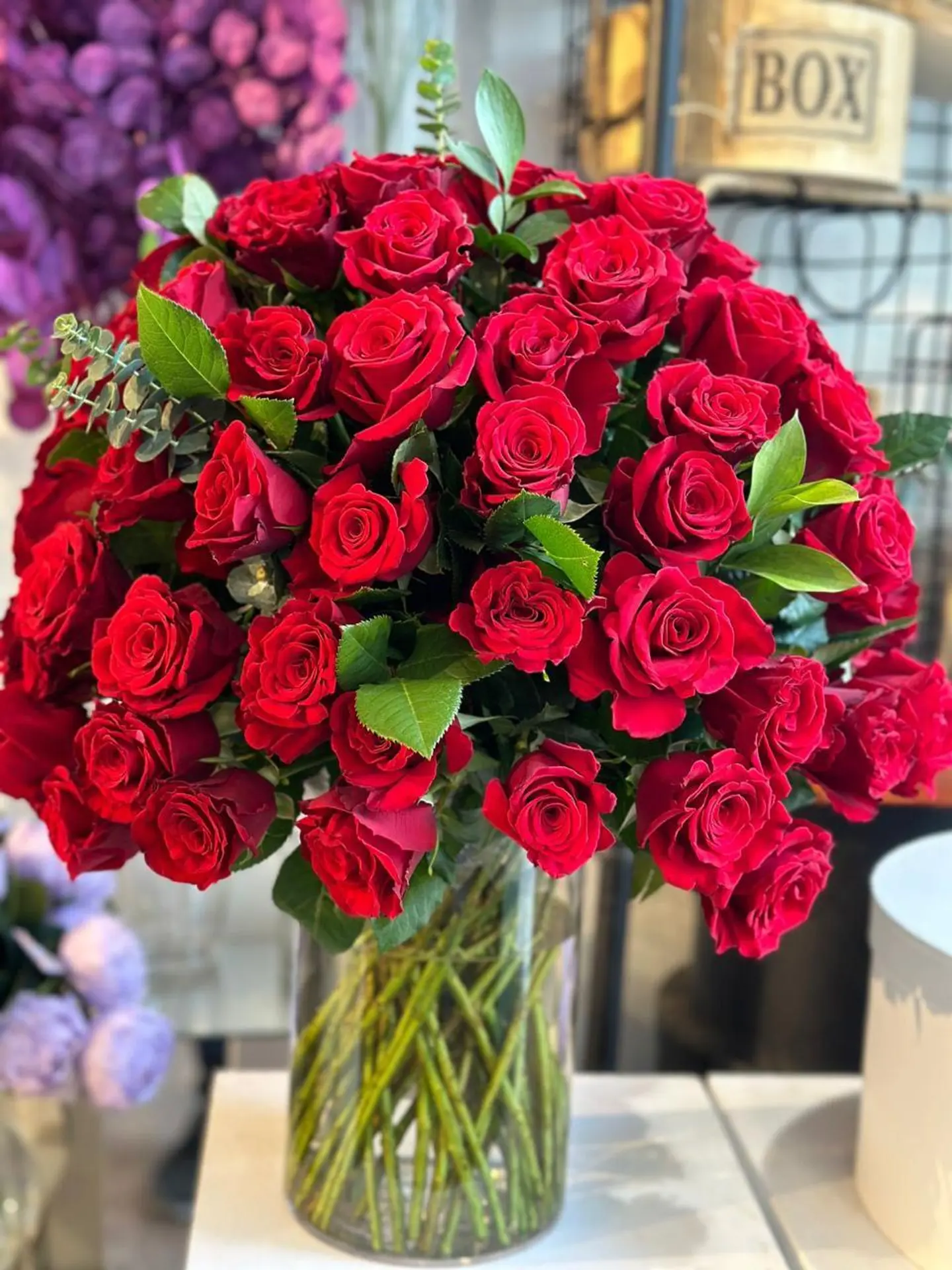 100 Red Roses Bouqet With Arrangements Vase