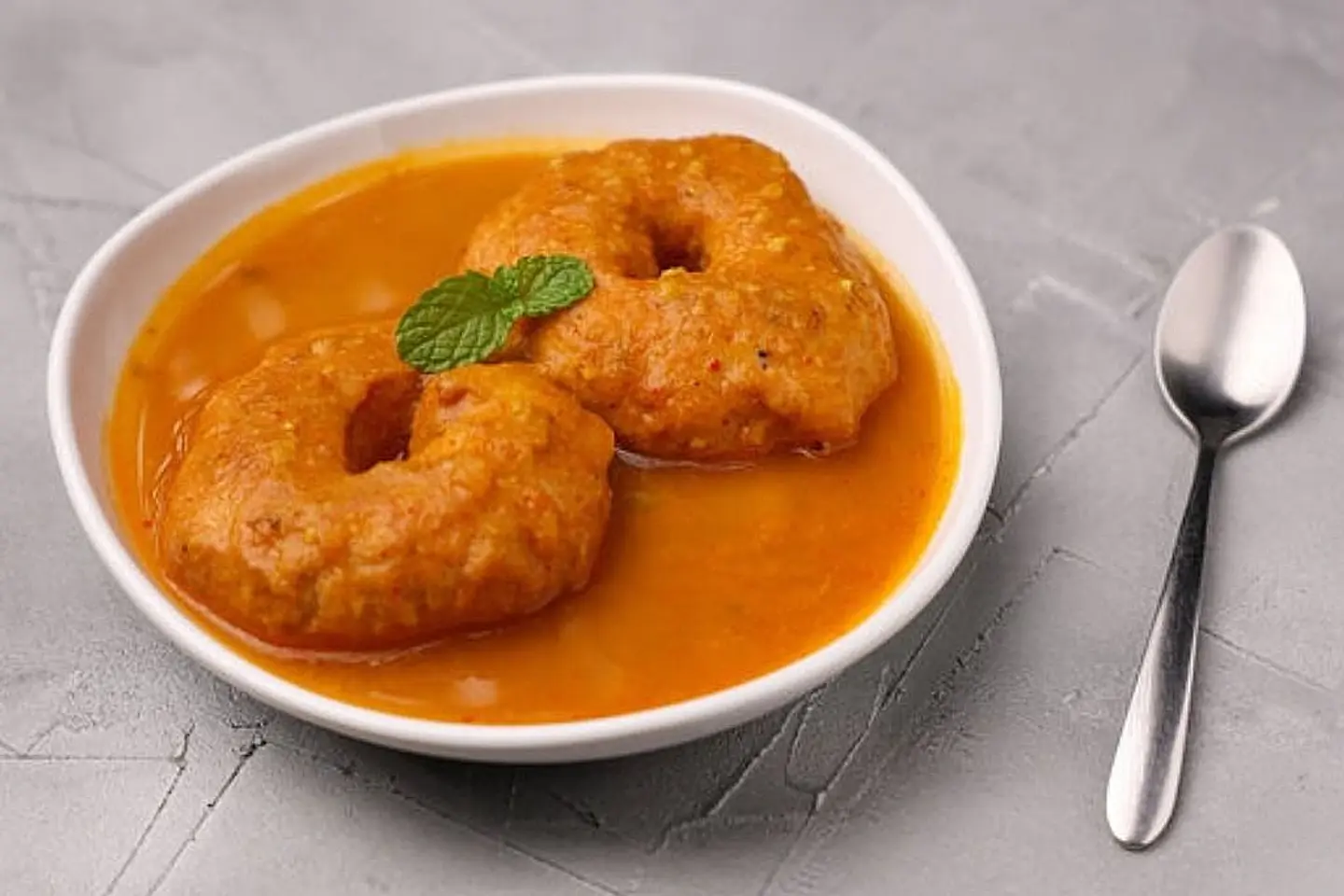 سامبار فادا