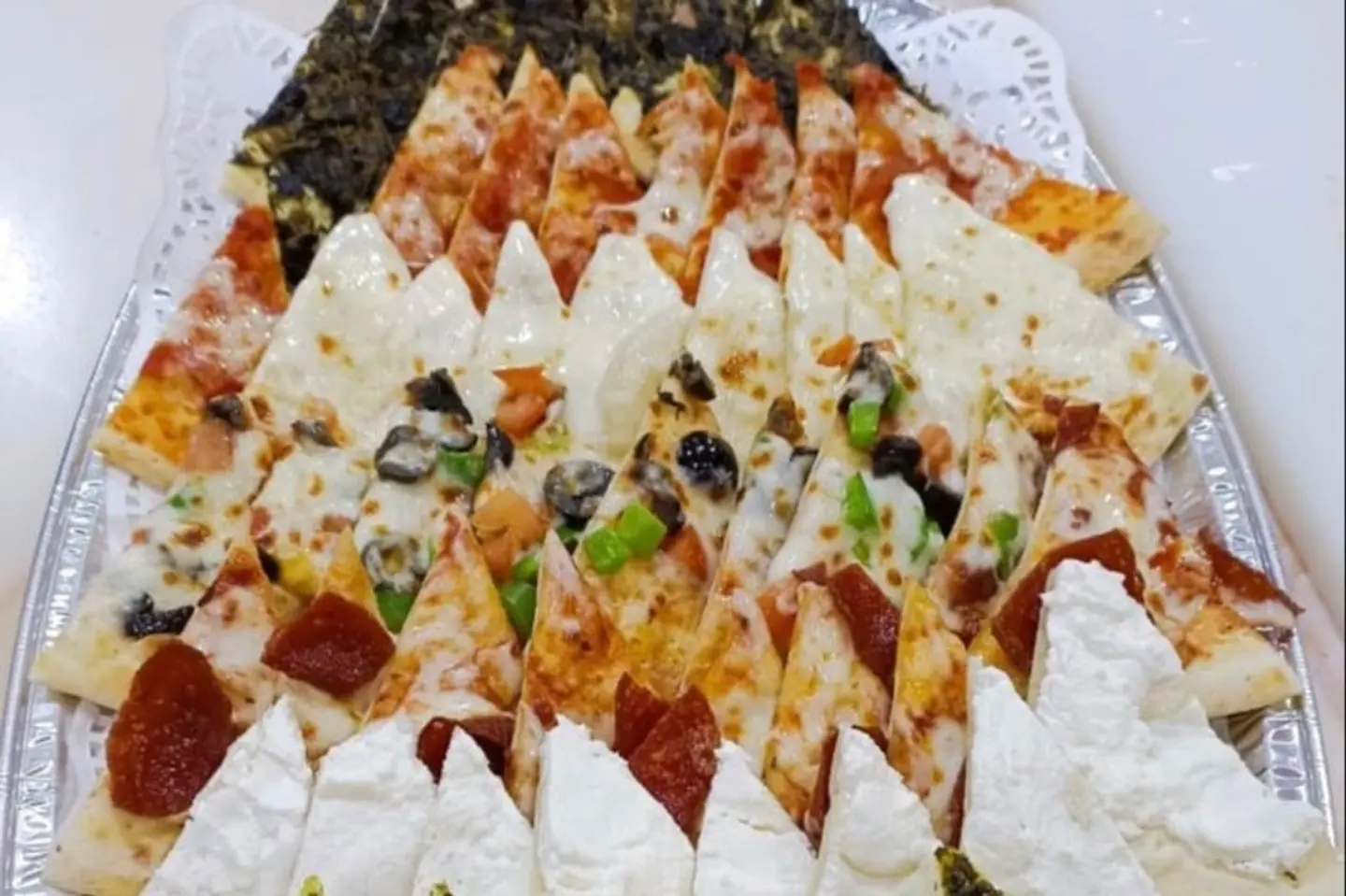 صينية مشكل كبير