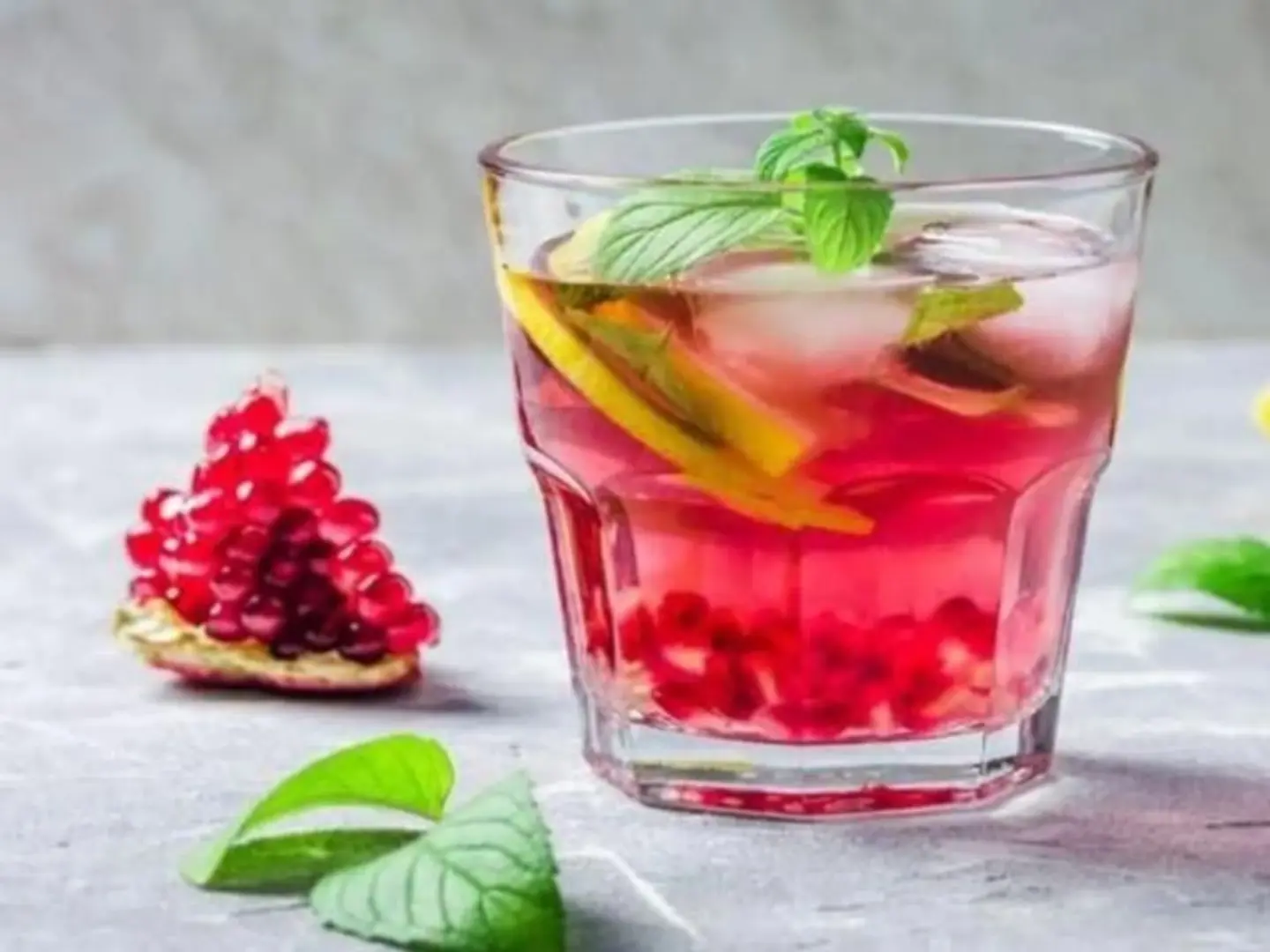 Pomegranate Mojito