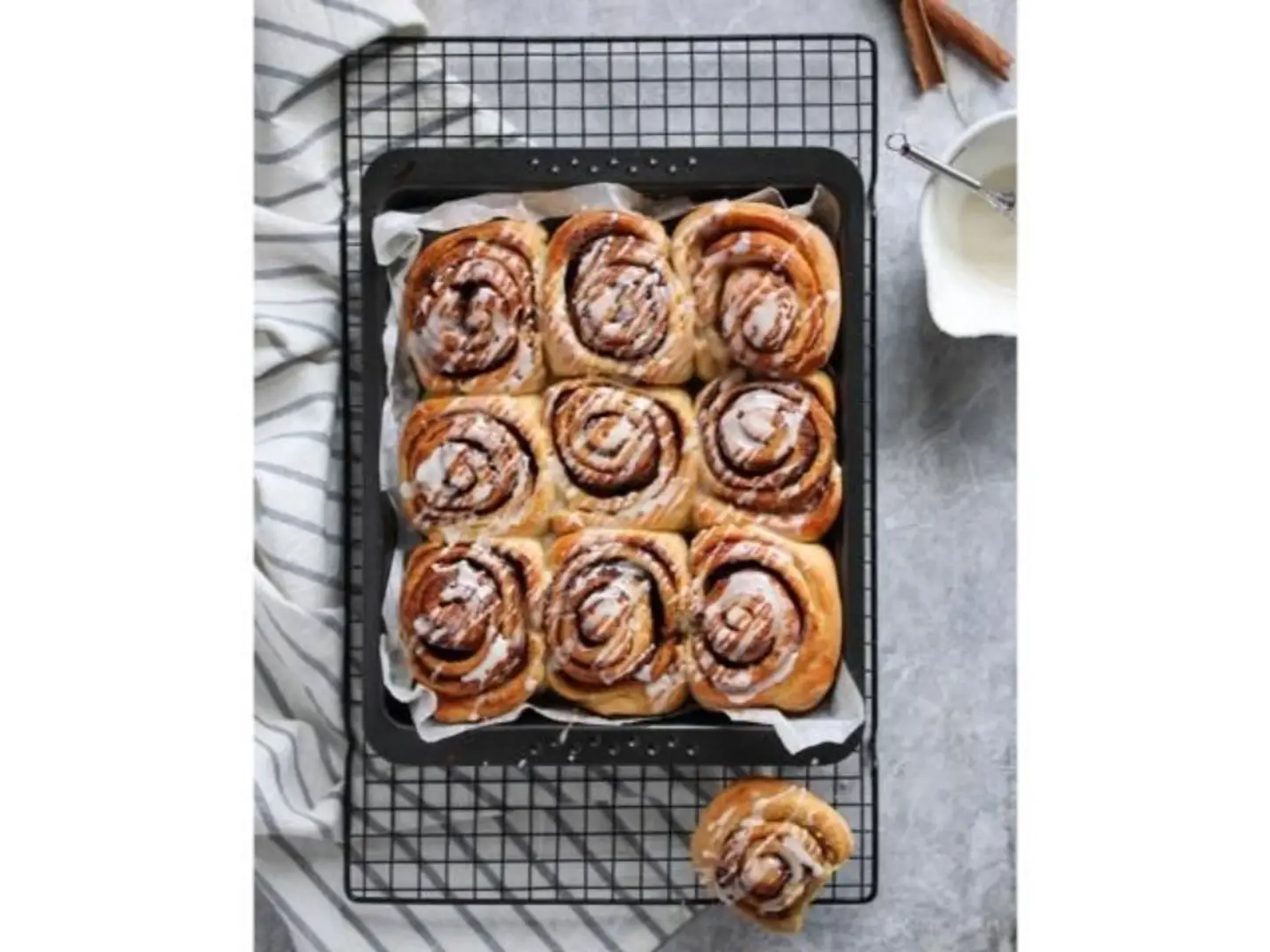 Cinnabon Piece