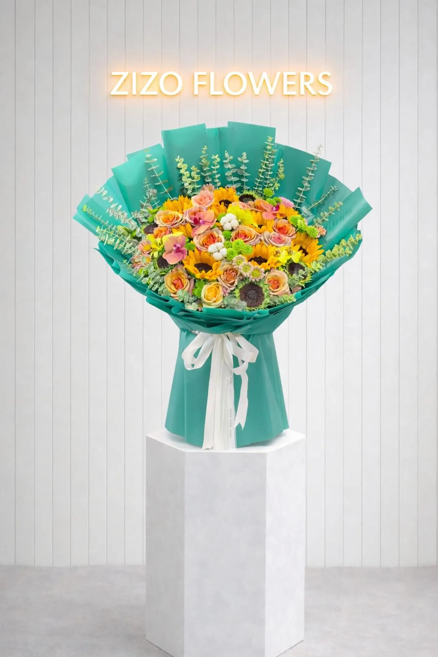 Bouquet, A Touch Of Luxury