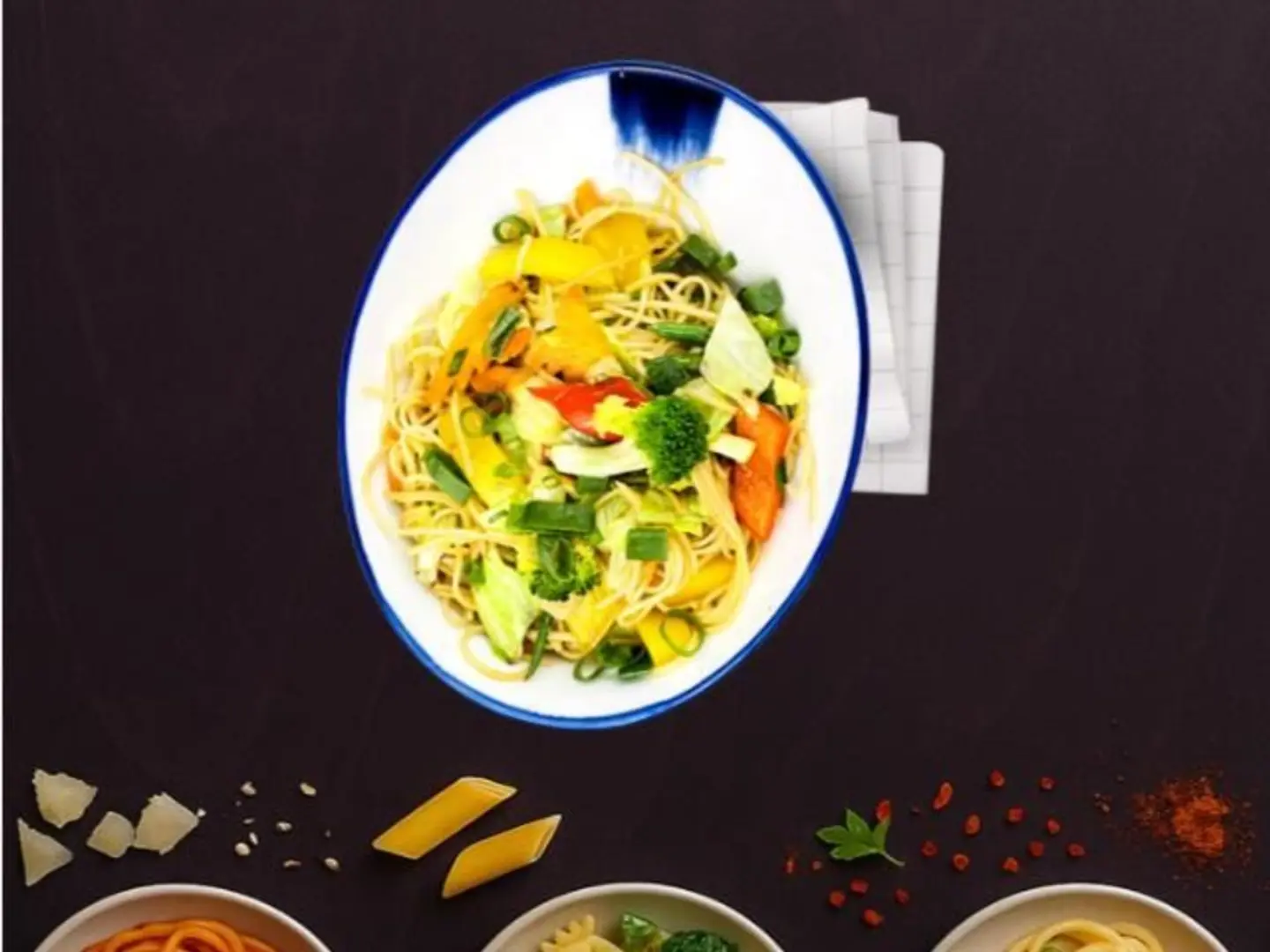 معكرونة هاكا بالخضار