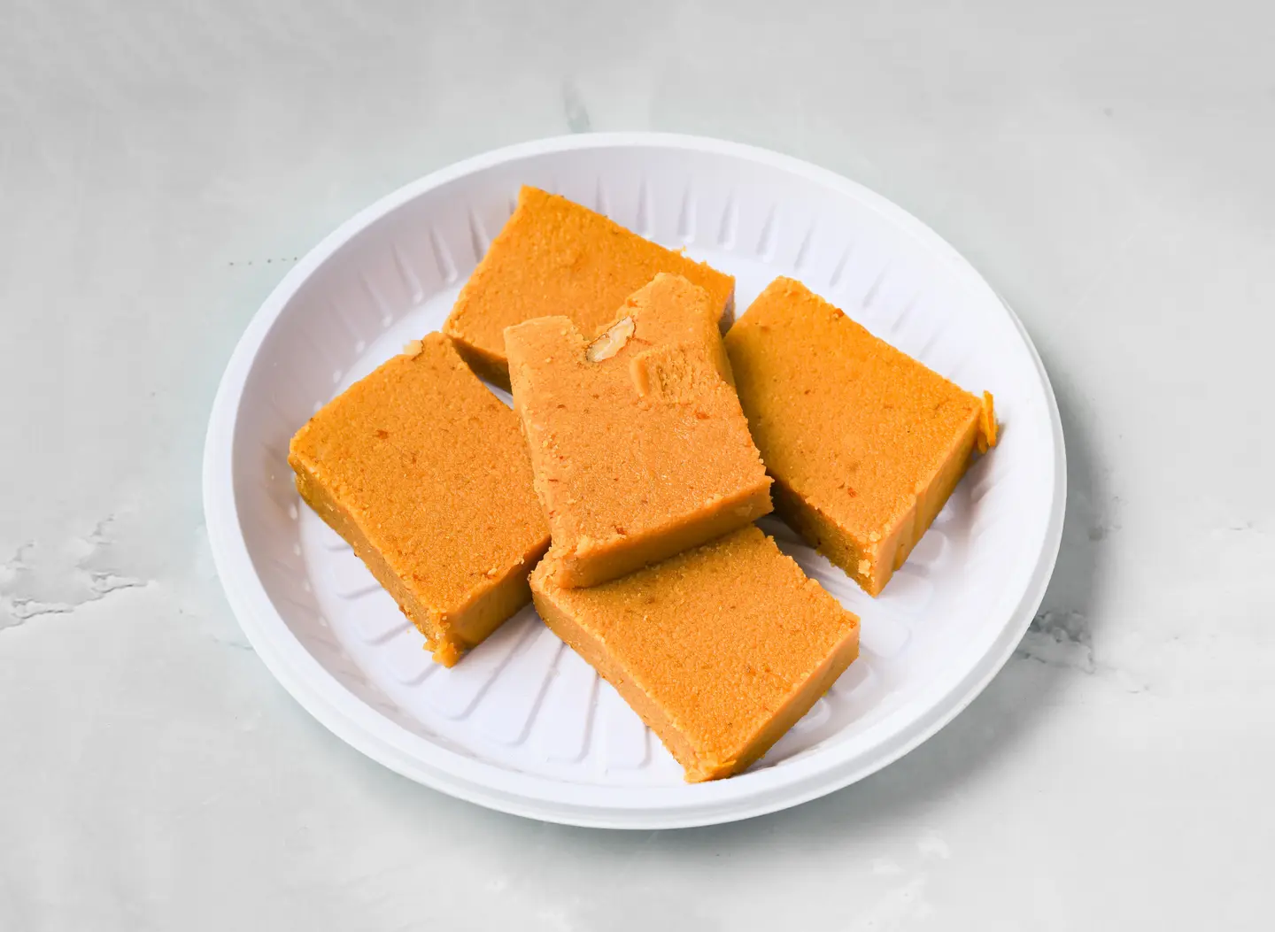 حلاوة باللوز