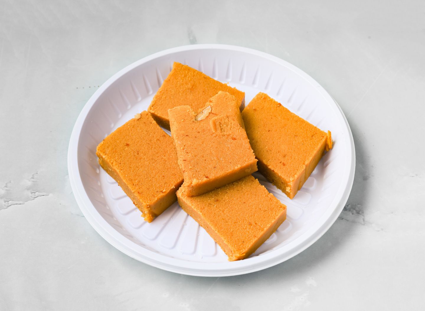 حلاوة باللوز