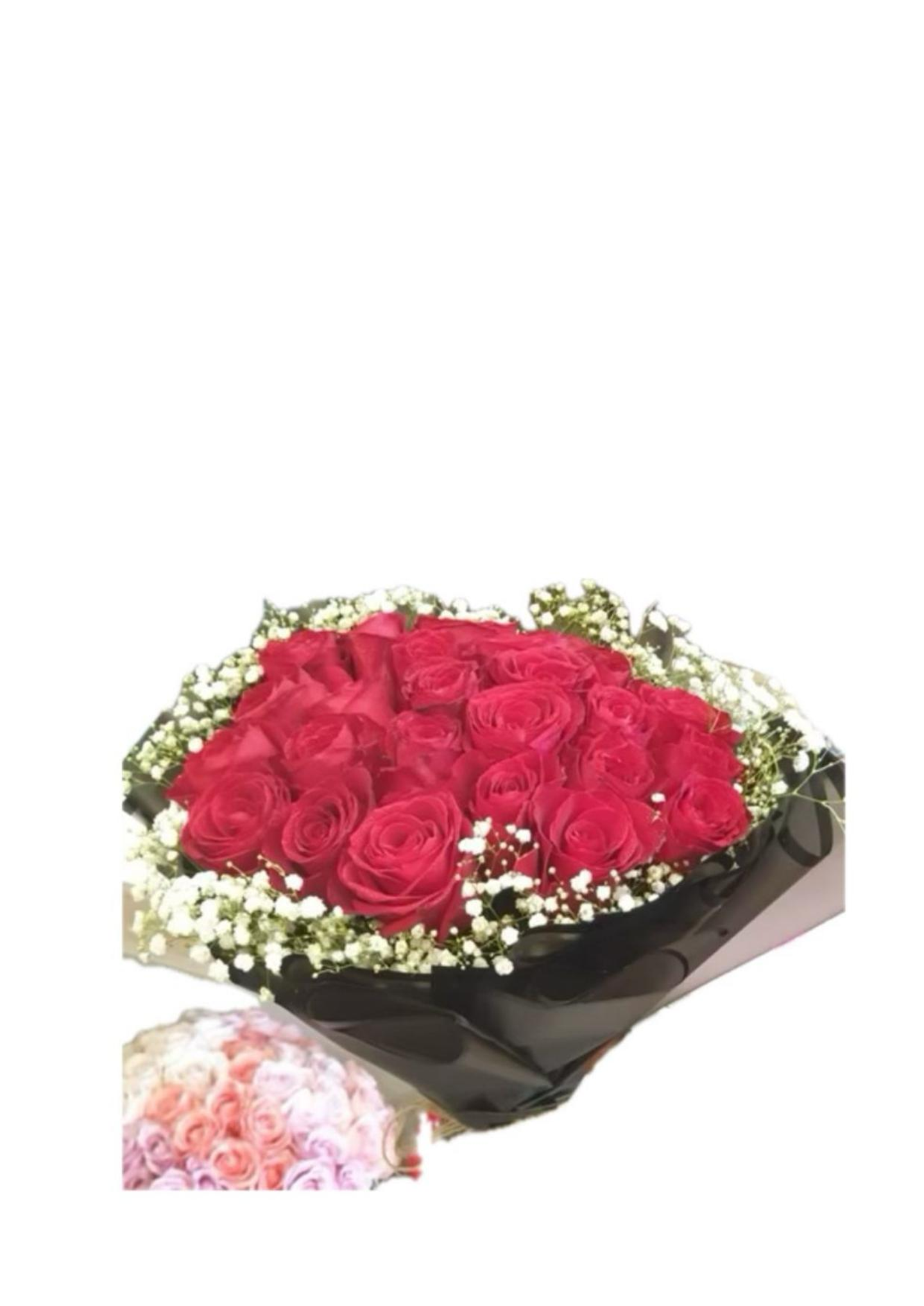 باقة الورد الجوري الأحمر مع التغليف الأسود