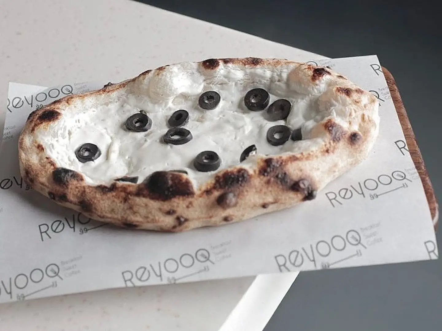 لبنه بالزيتون