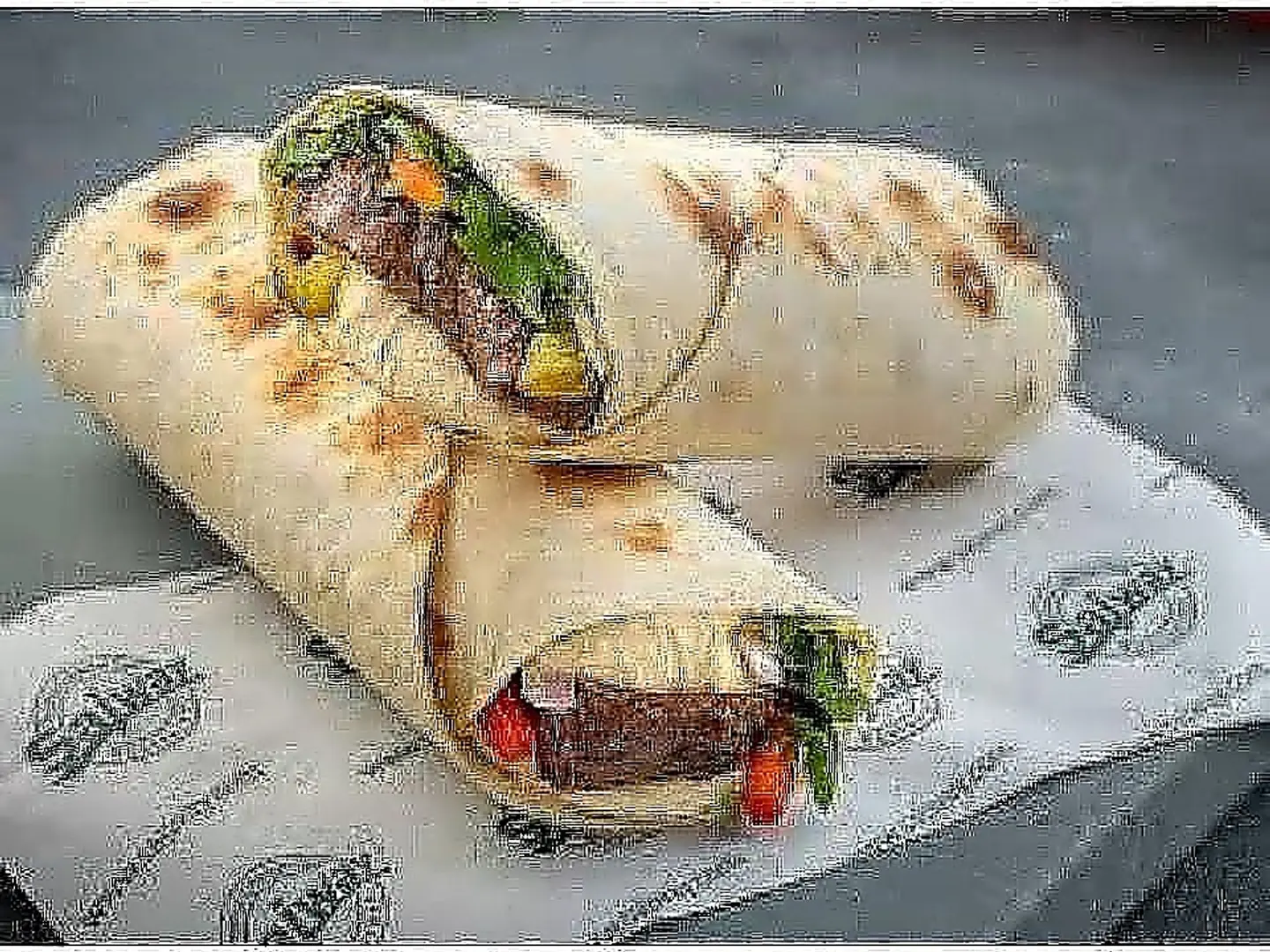 ساندويتش خبز الصاج كبير