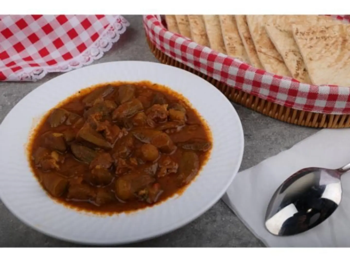 Okra With Meat