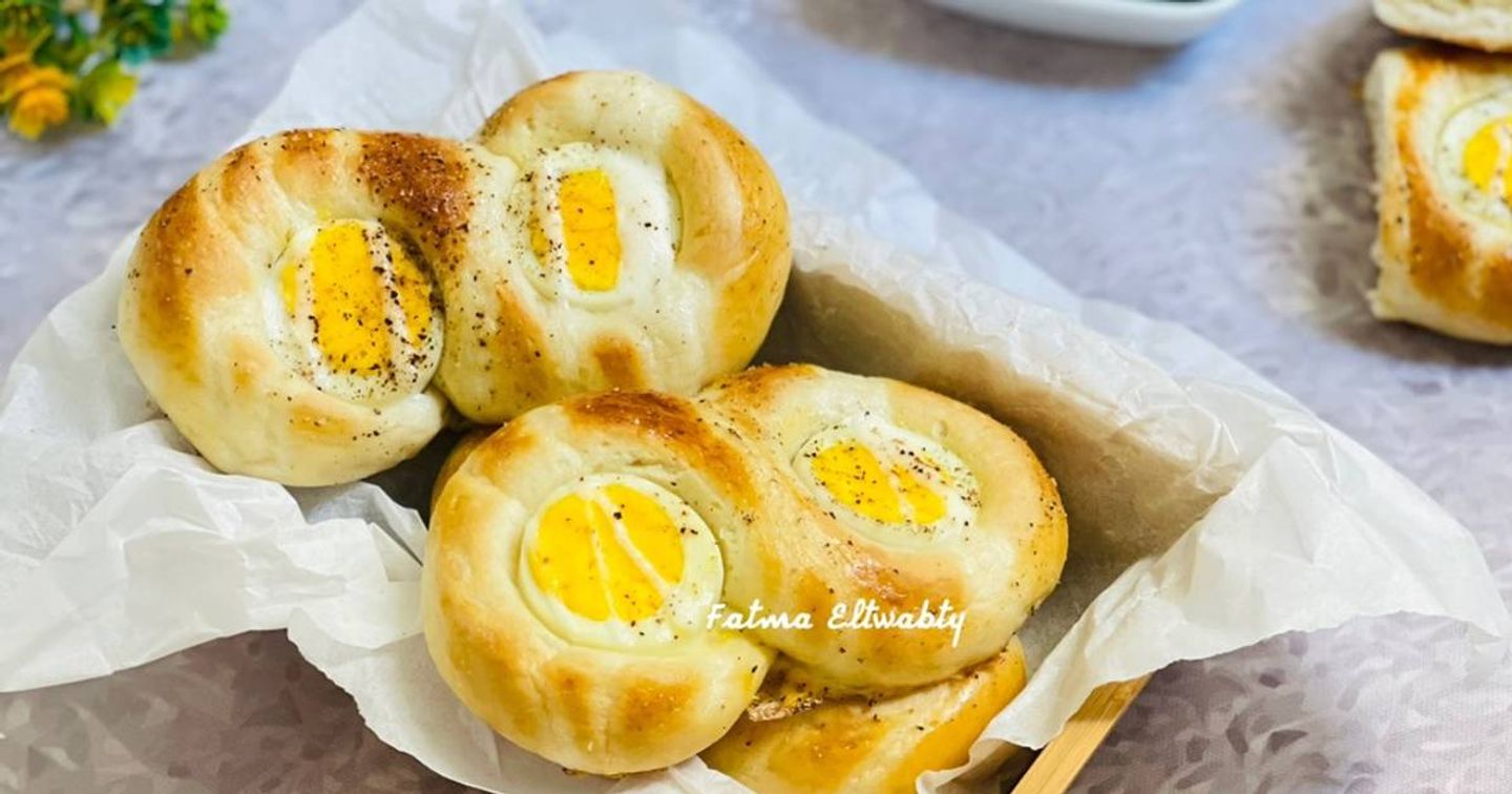فطيرة بيض مسلوق وجبنة