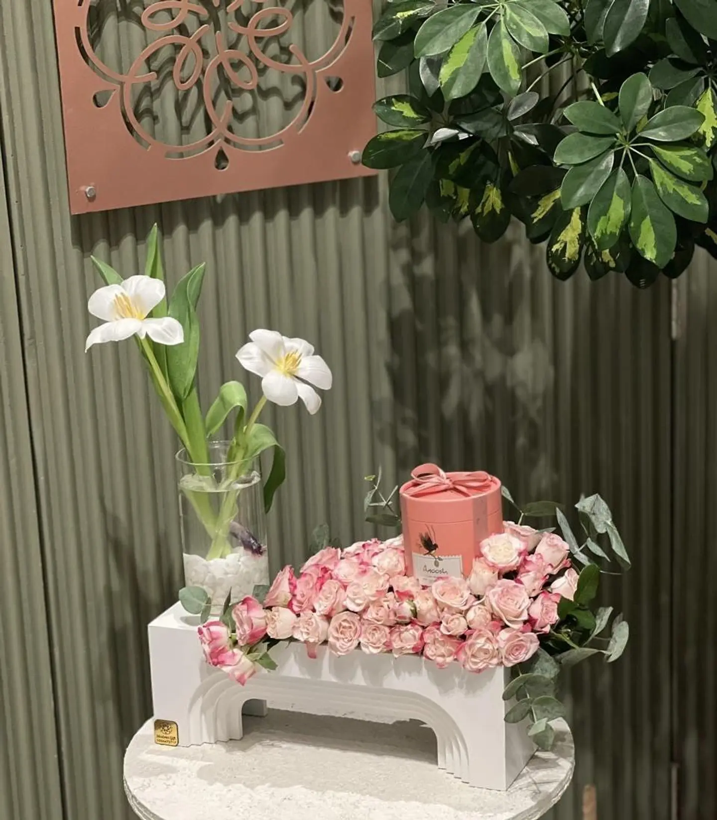 Anoush Chocolate With Decorative Fish And Natural Flowers
