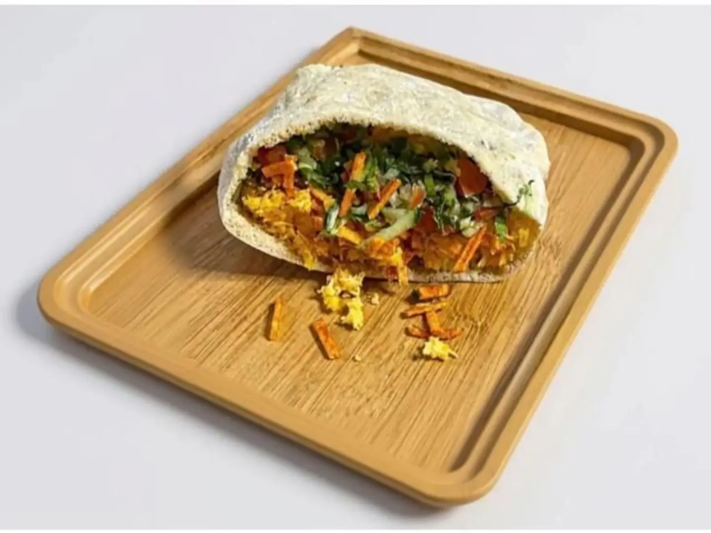 ساندوتش فلافل وبطاطس وحمص