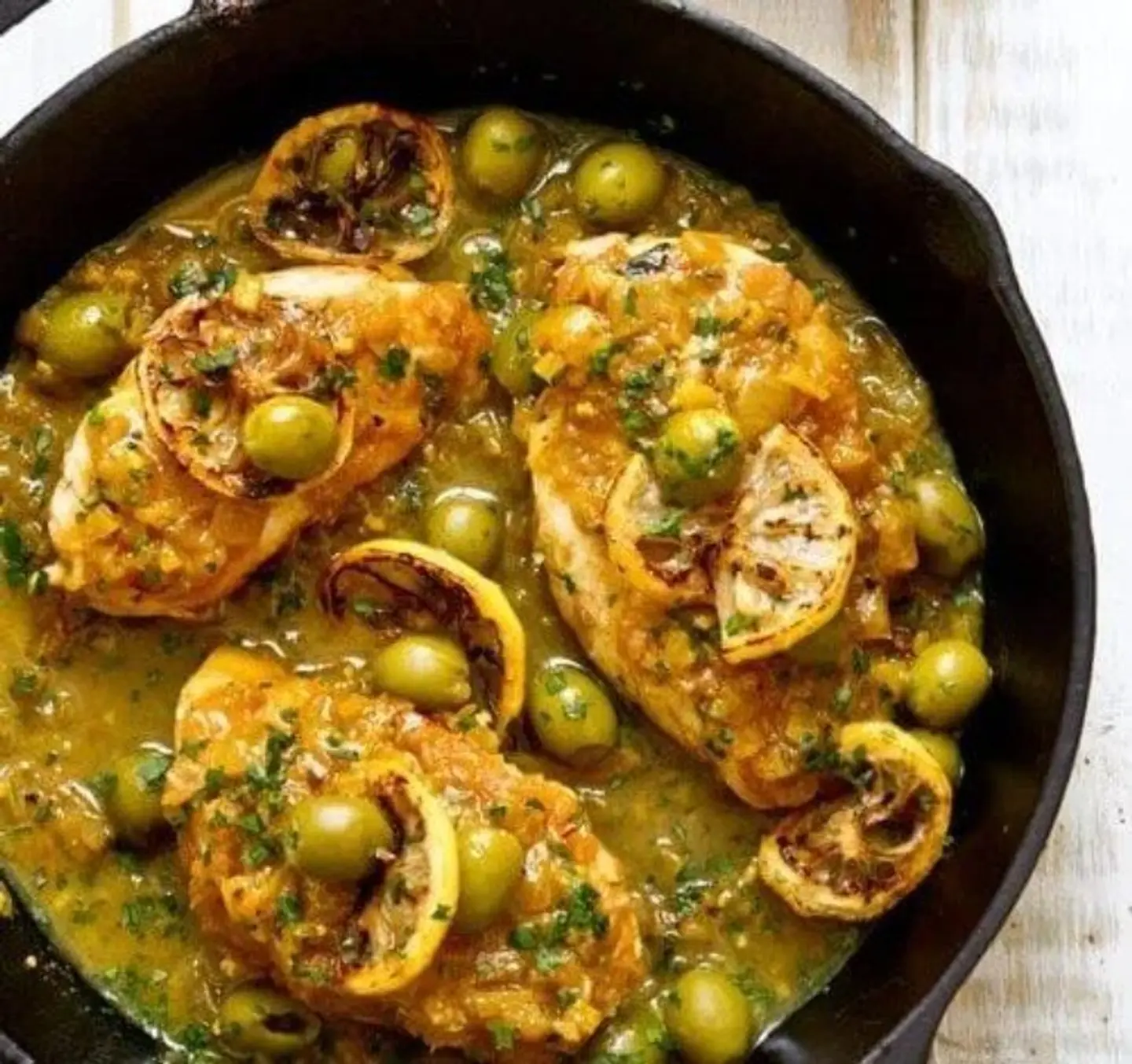 Chicken With Green Olives