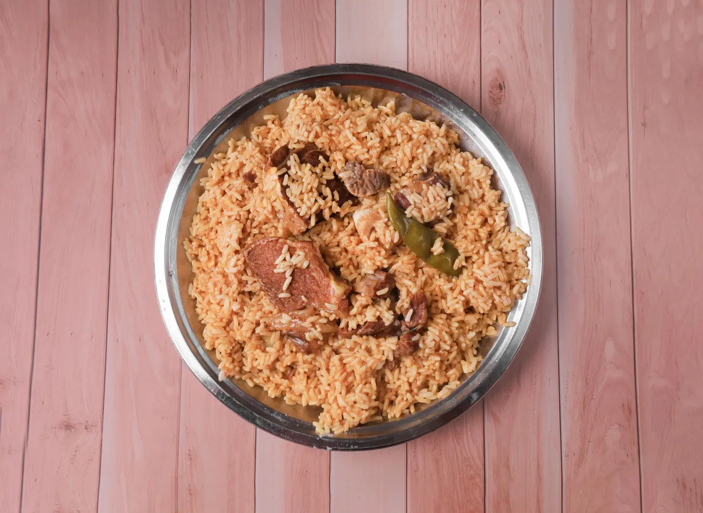 نفر مضغوط حاشي احمر