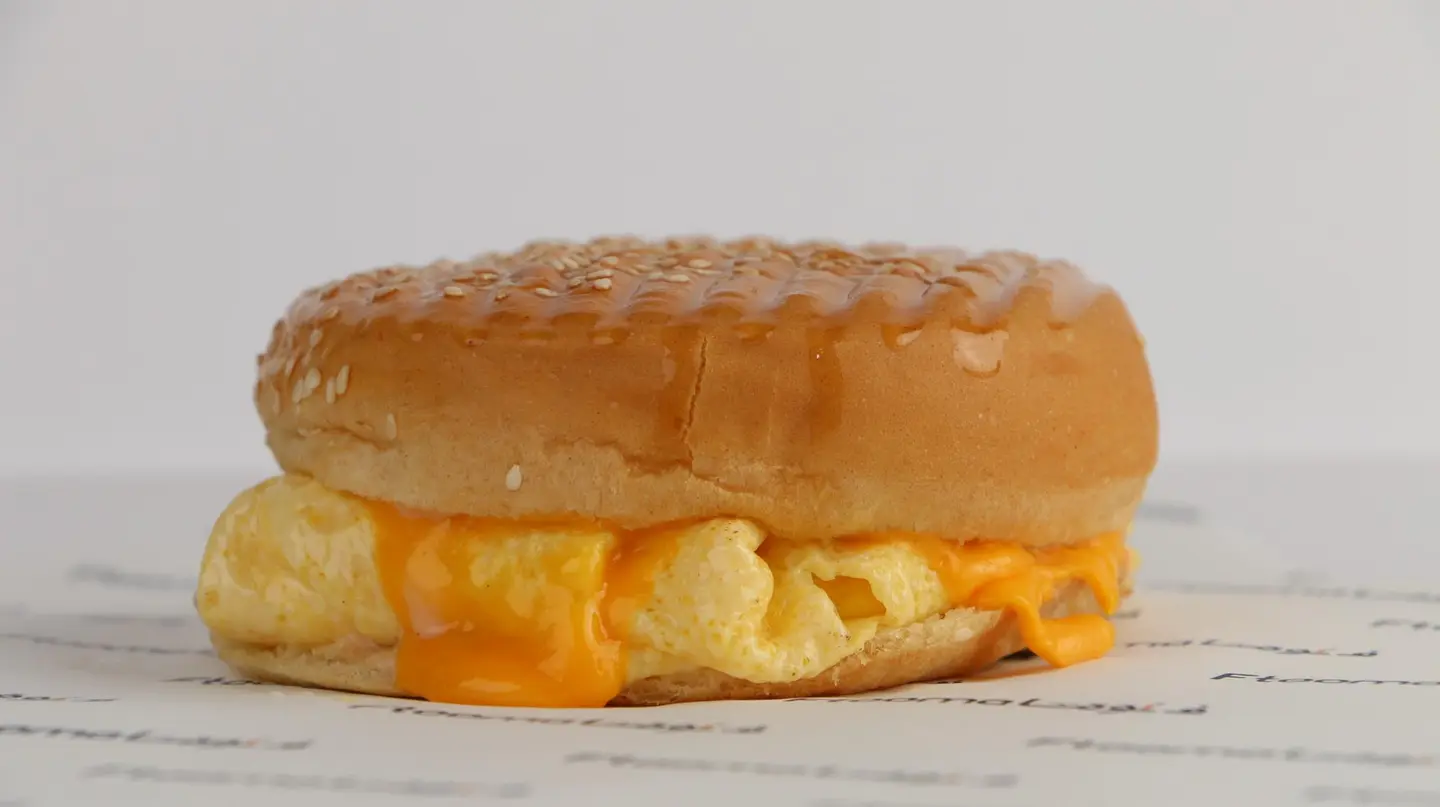 سكرامبل مع الجبن