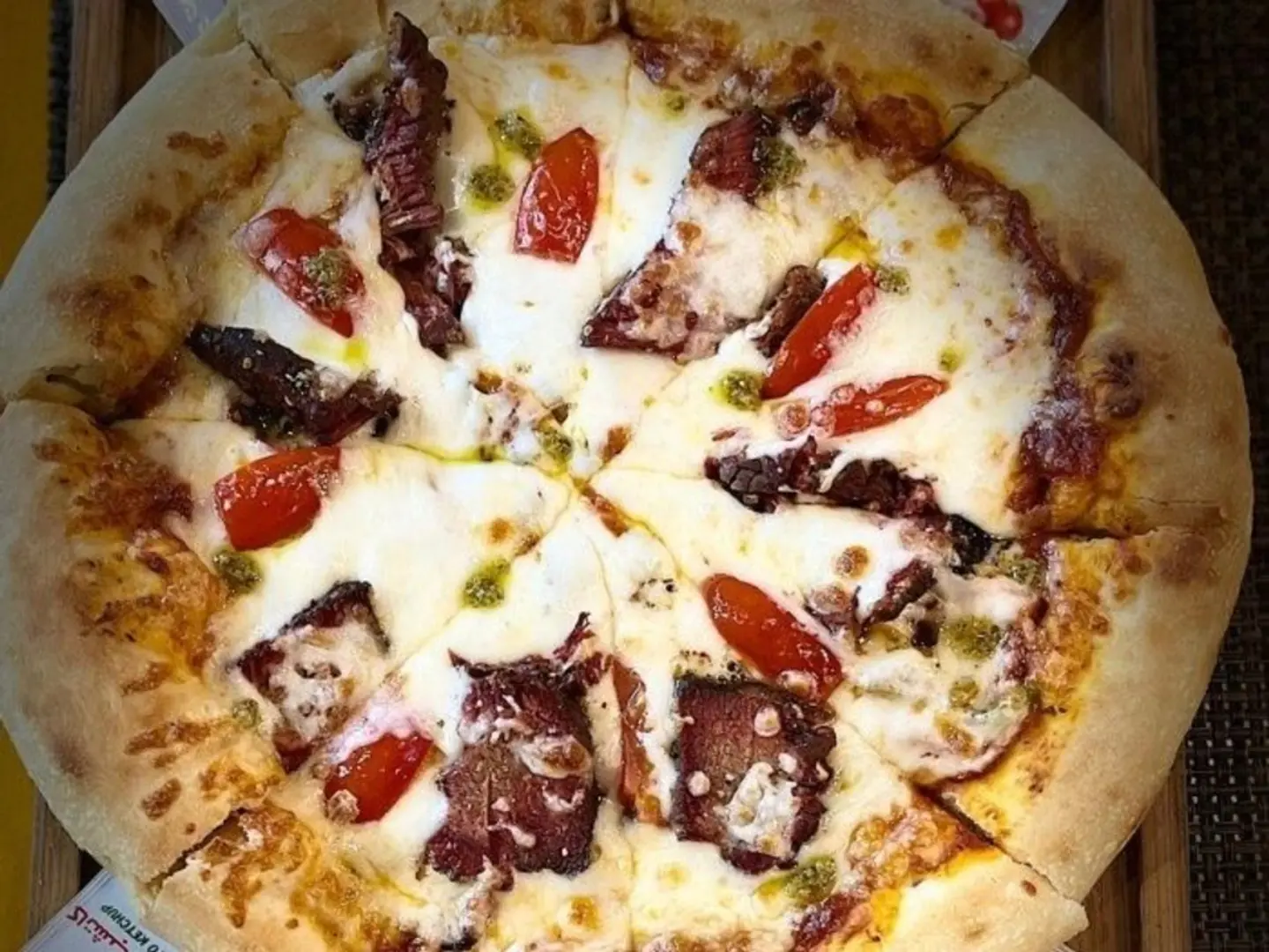 Smoked House Pizza