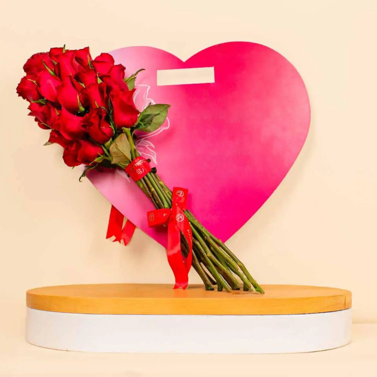 Heart Of Love 15 Roses